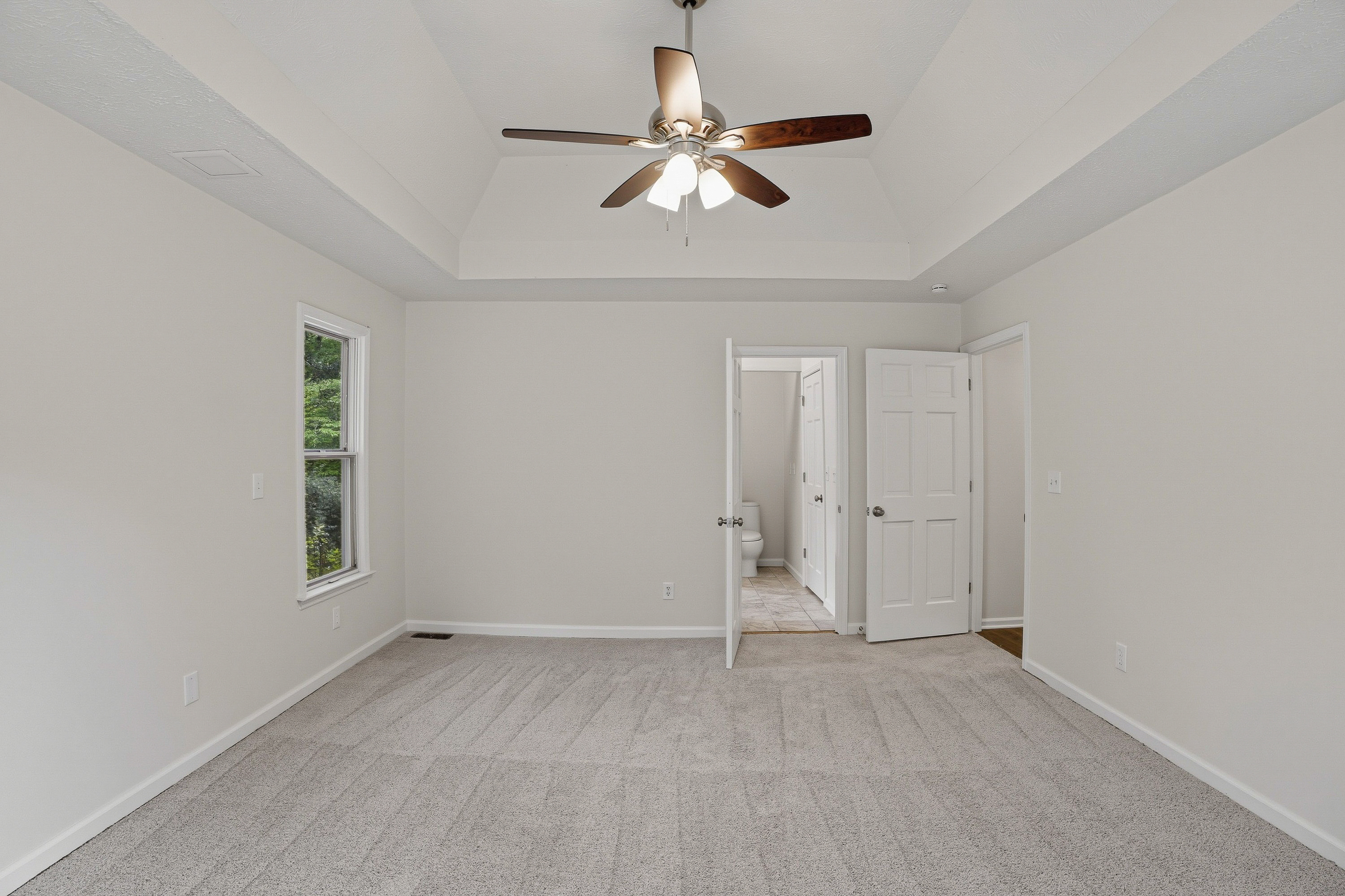 Photo 4 of 29 of 130 Seneca Pl, Fayetteville, GA