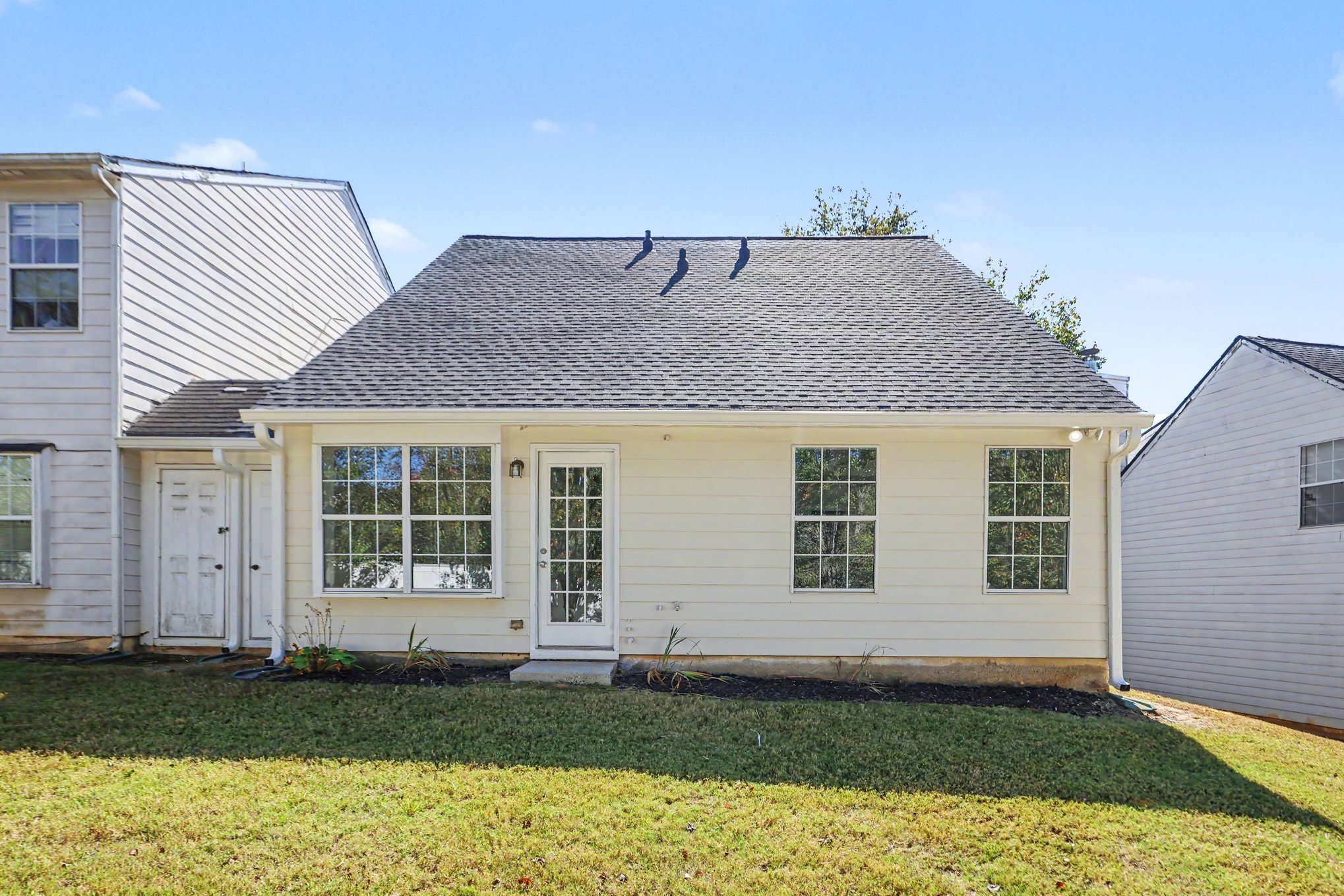 Photo 20 of 23 of 4131 Ravenwood Ct, Union City, GA
