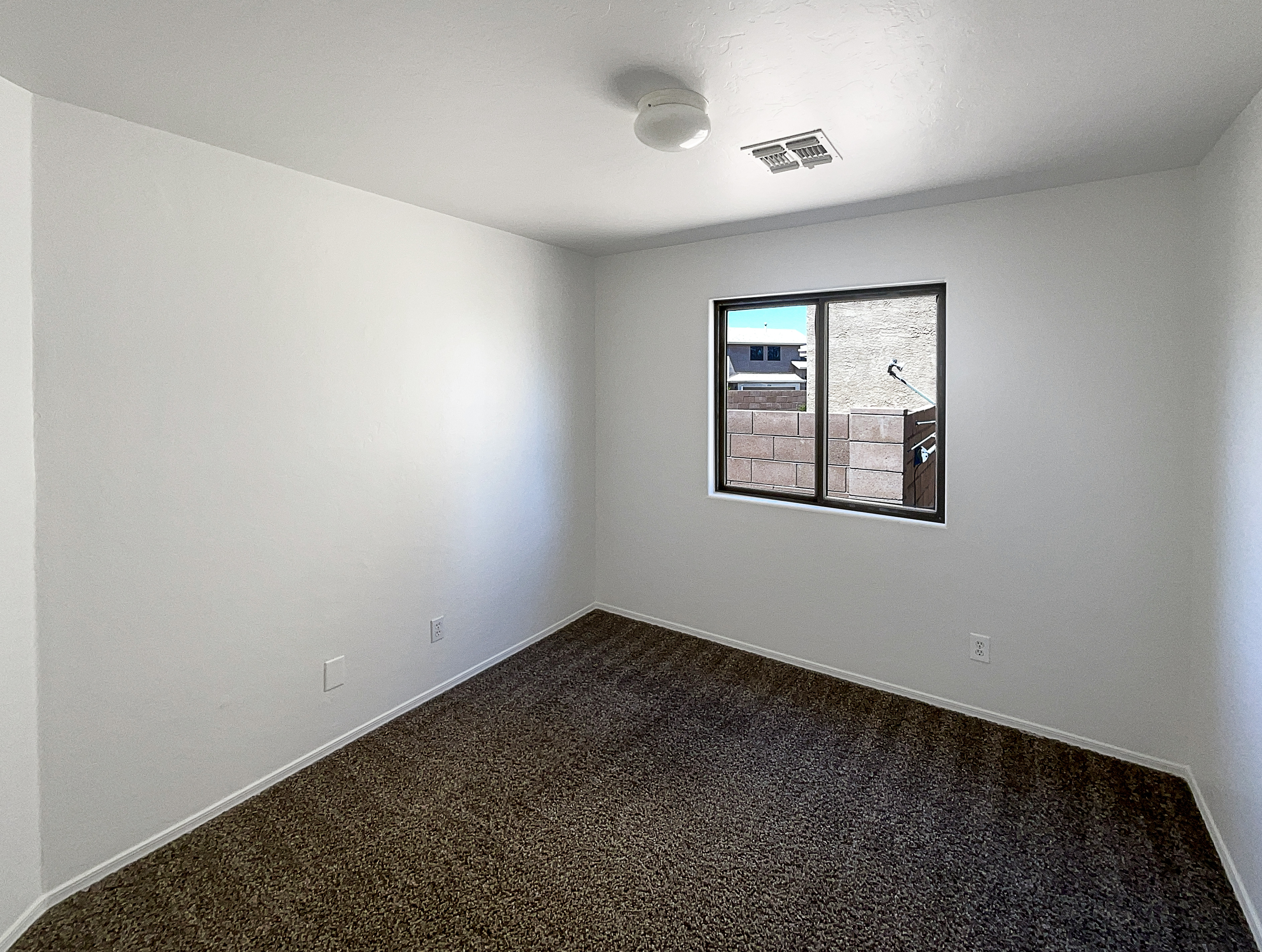 Photo 5 of 20 of 8758 E Mountain Spring Dr, Tucson, AZ