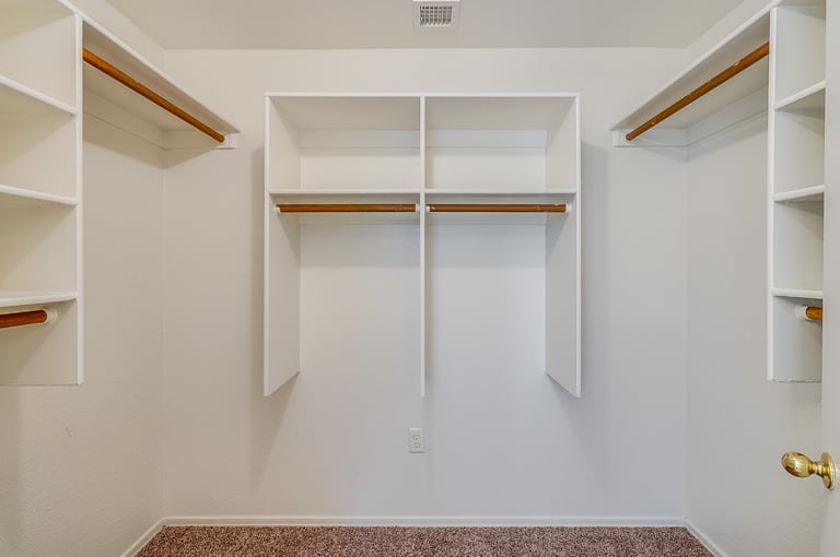 Photo 15 of 16 - 2331 S Karen Dr, Chandler, AZ 85286