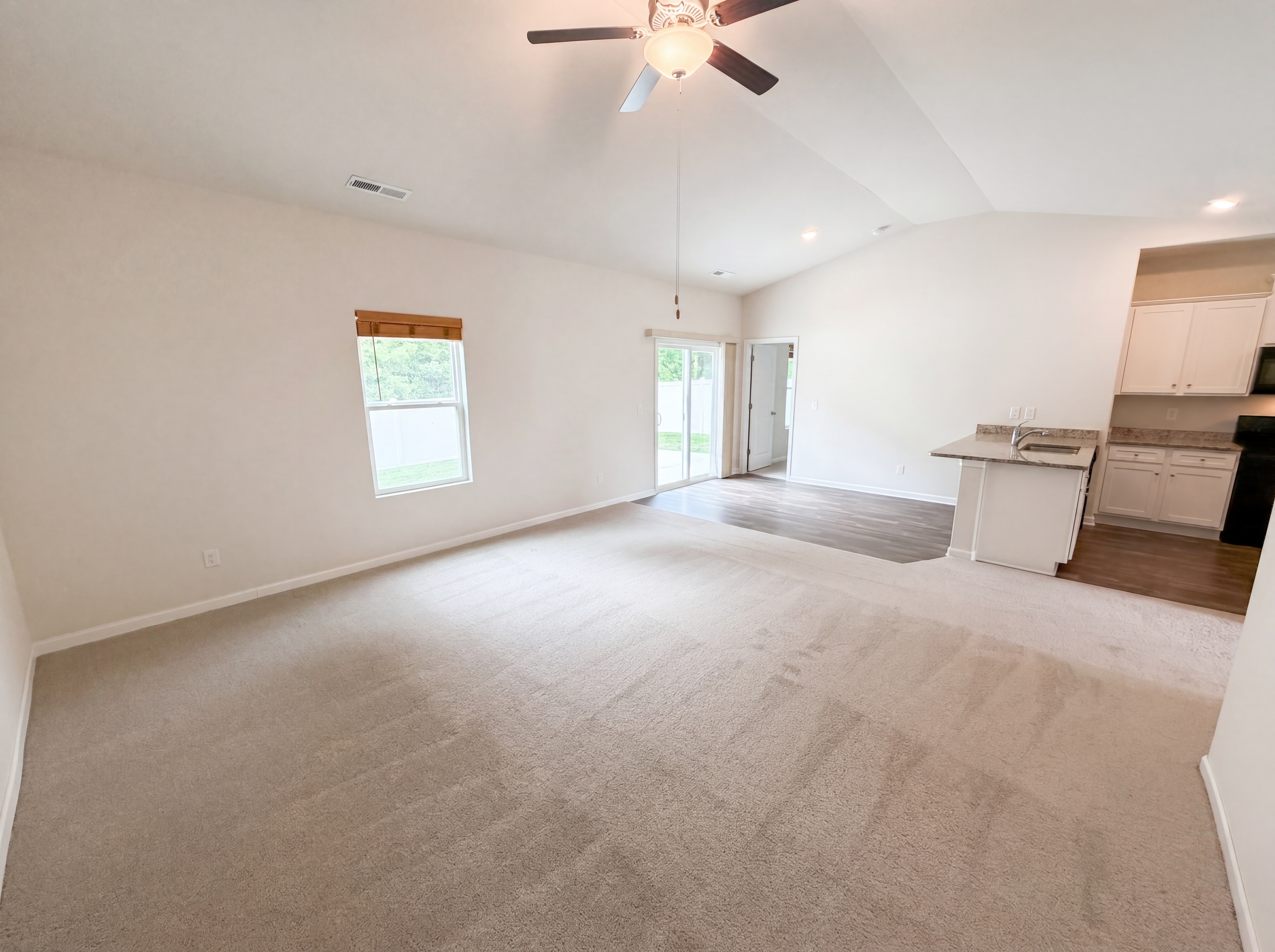 Photo 3 of 25 of 7336 Amberly Hills Rd, Charlotte, NC