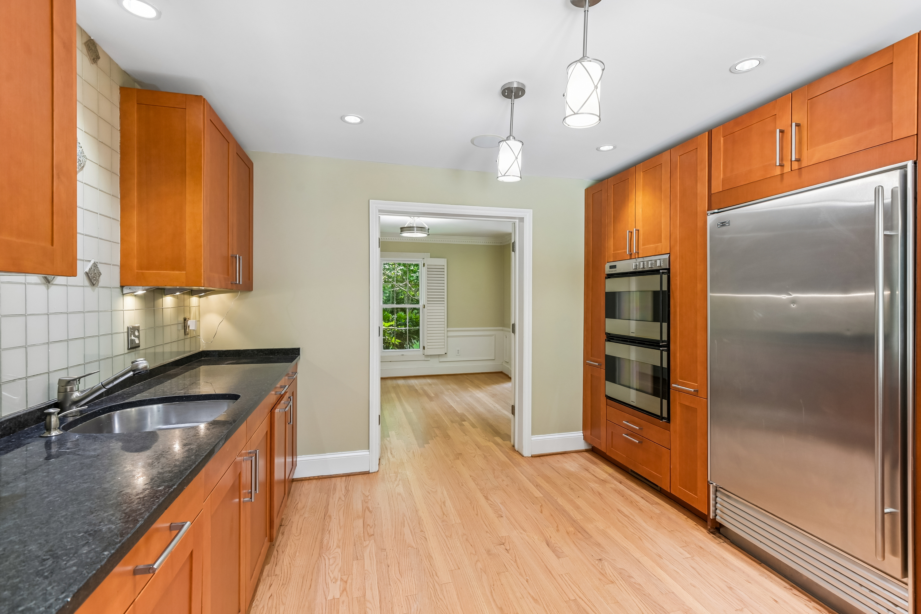Photo 68 of 87 of 3135 Spalding Dr, Atlanta, GA