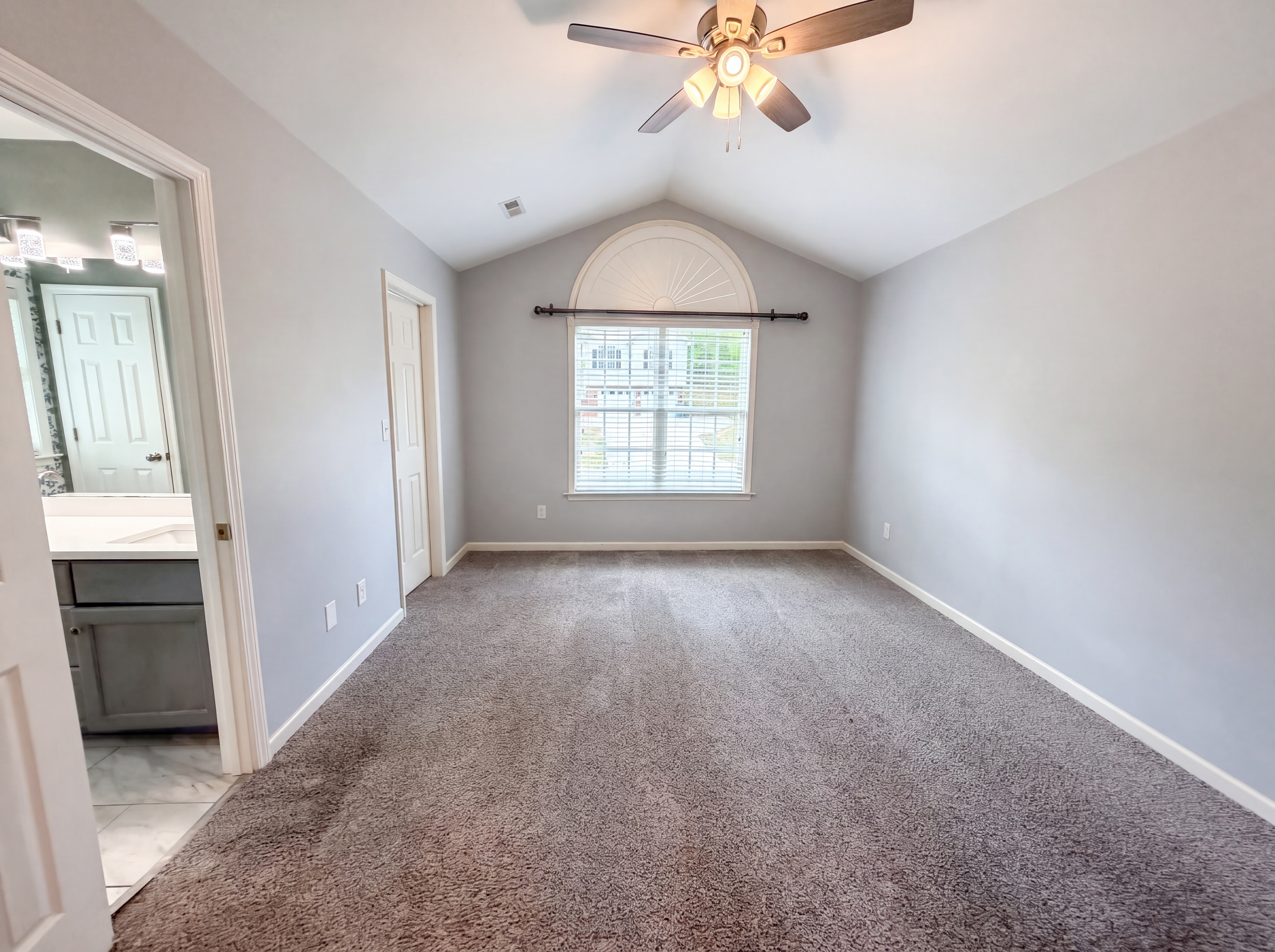 Photo 12 of 21 of 319 Beacon Hills Dr, Gastonia, NC