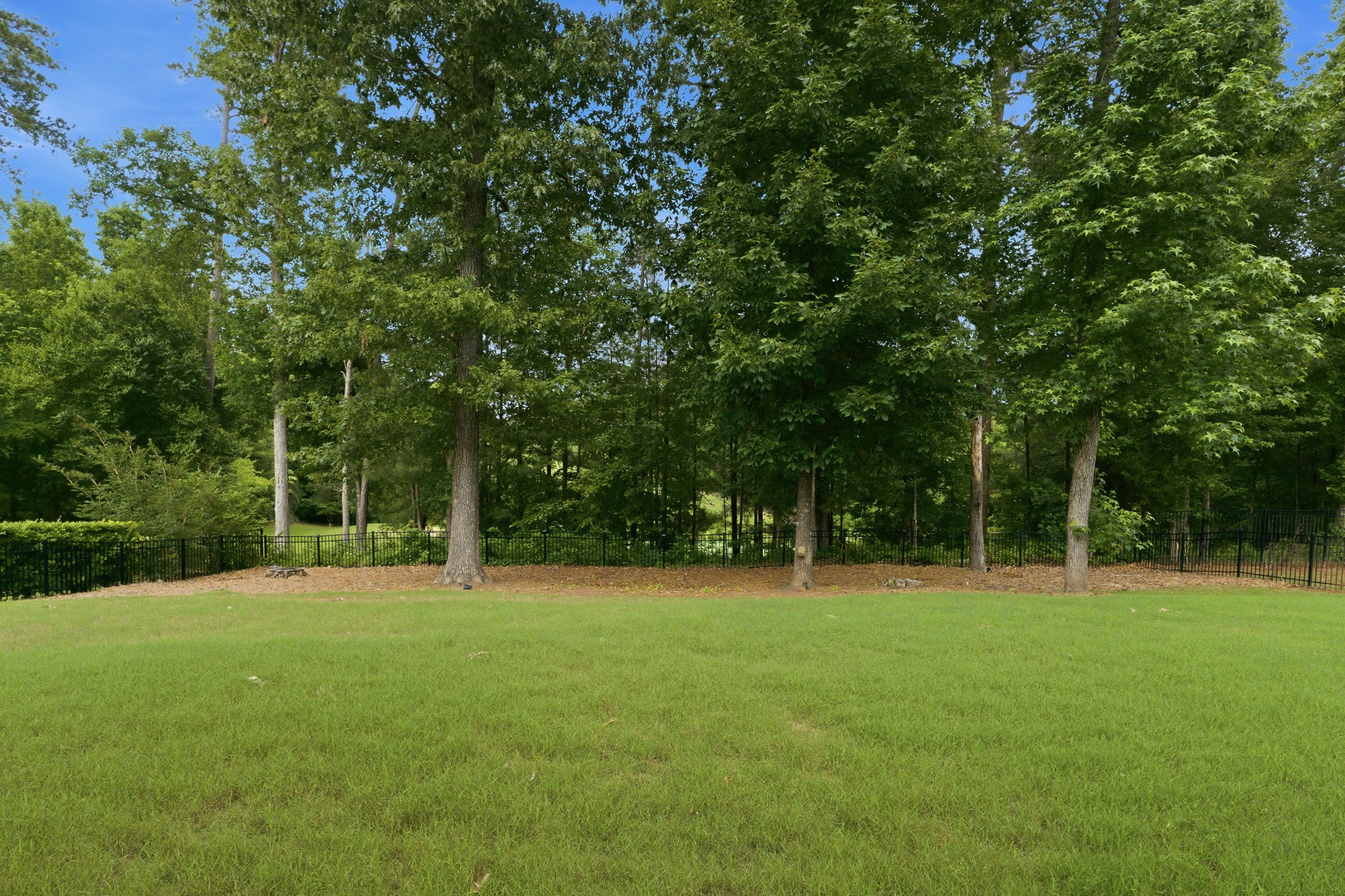 Photo 38 of 40 of 7112 Treveno Pl, Locust Grove, GA