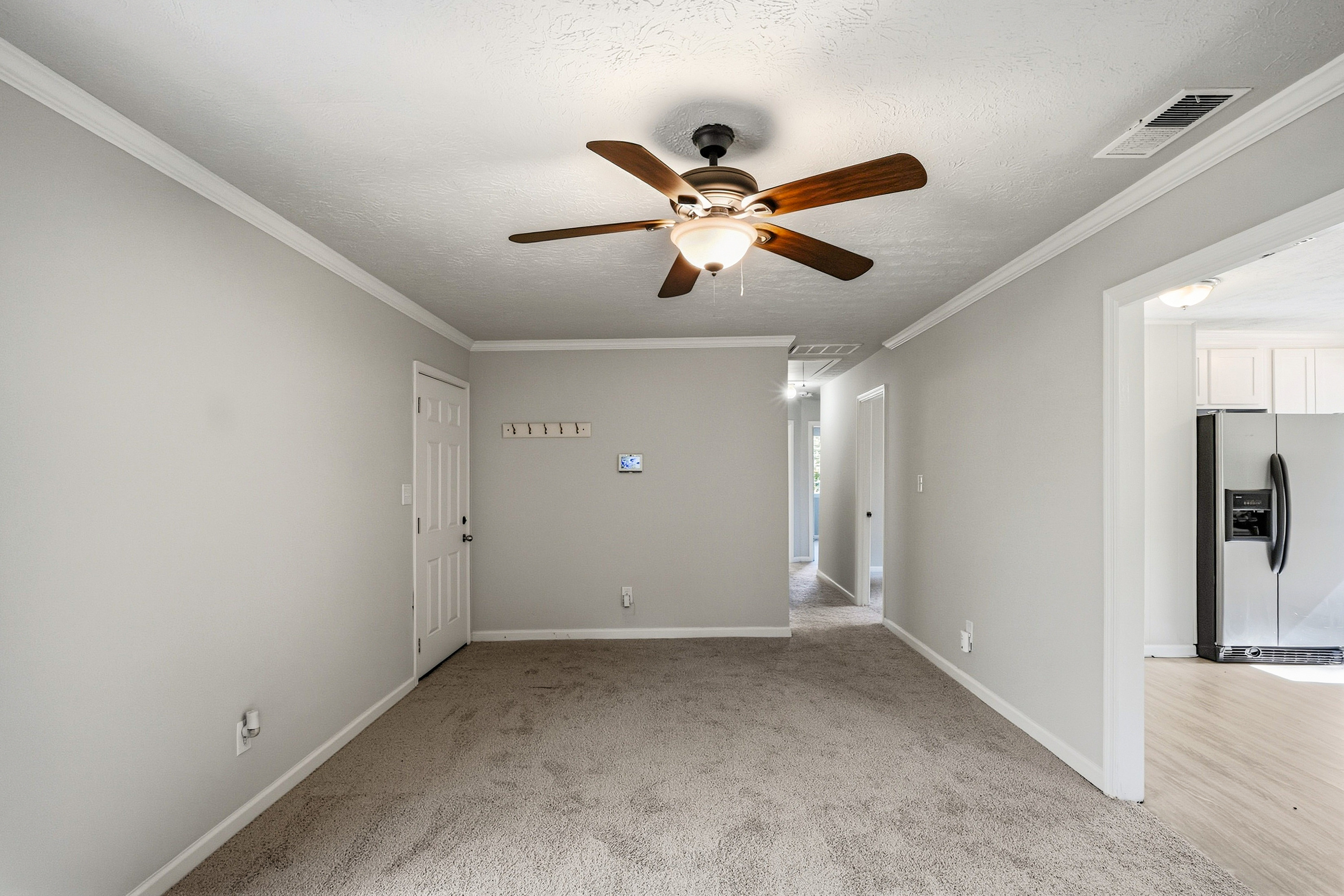 Photo 3 of 19 of 71 Bethesda Church Rd, Lawrenceville, GA