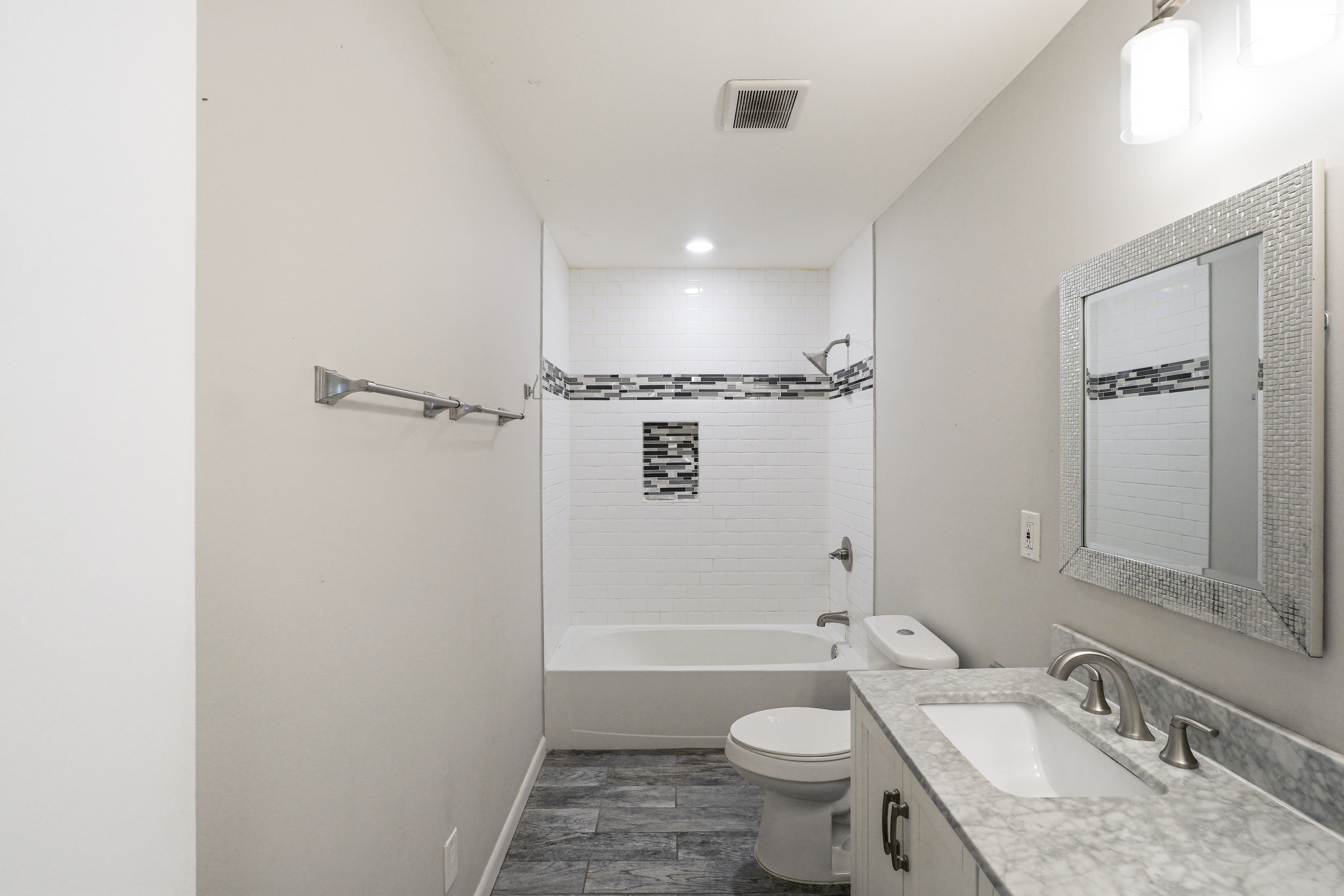 Photo 21 of 35 of 3020 Landrum Dr SW, Atlanta, GA