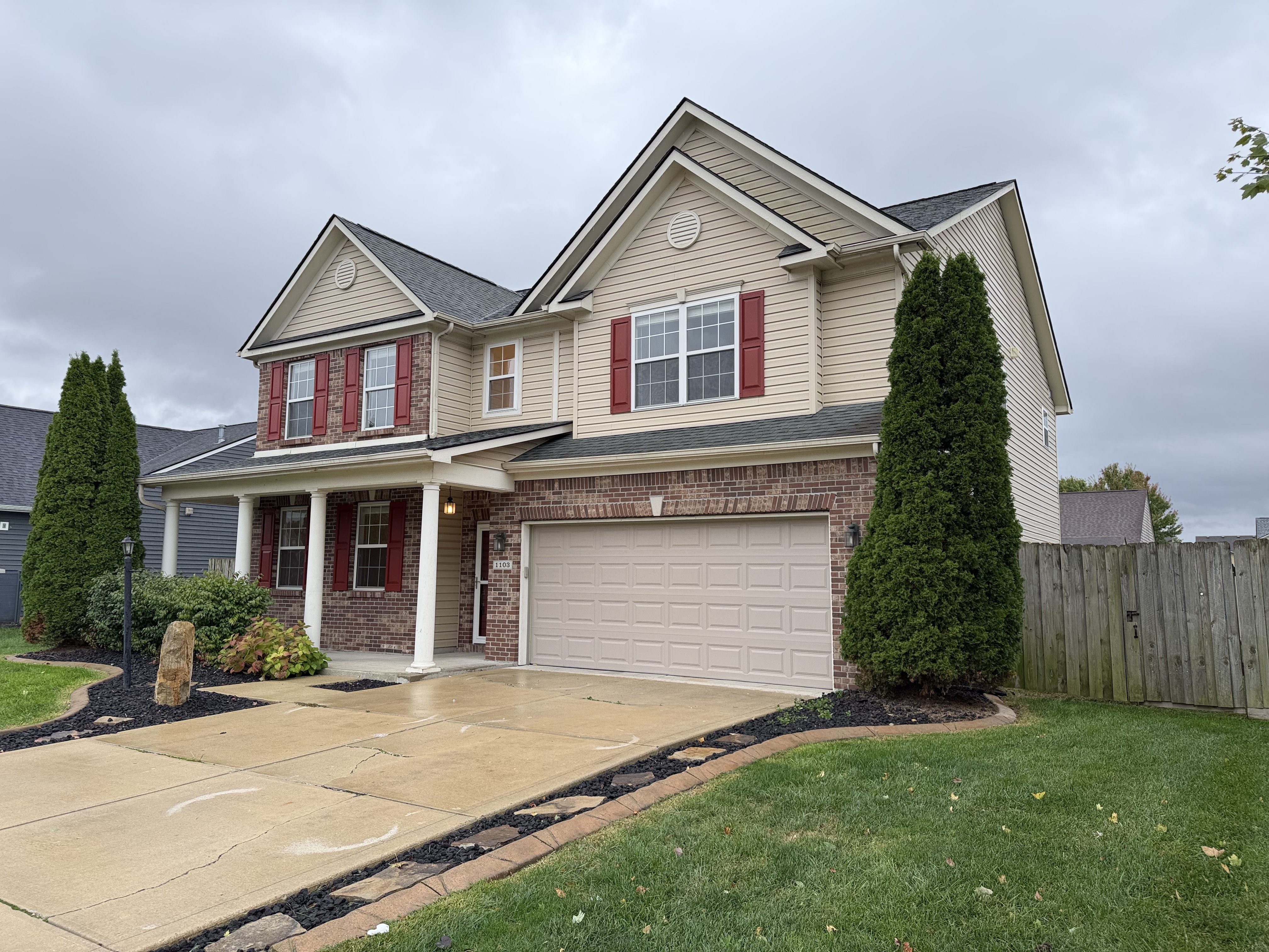 Photo 31 of 33 of 1103 Boxwood Ln, Greenwood, IN
