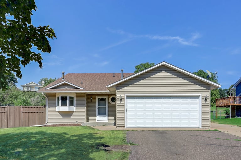 1716 Summit Ave, St. Paul Park, MN 55071 Opendoor