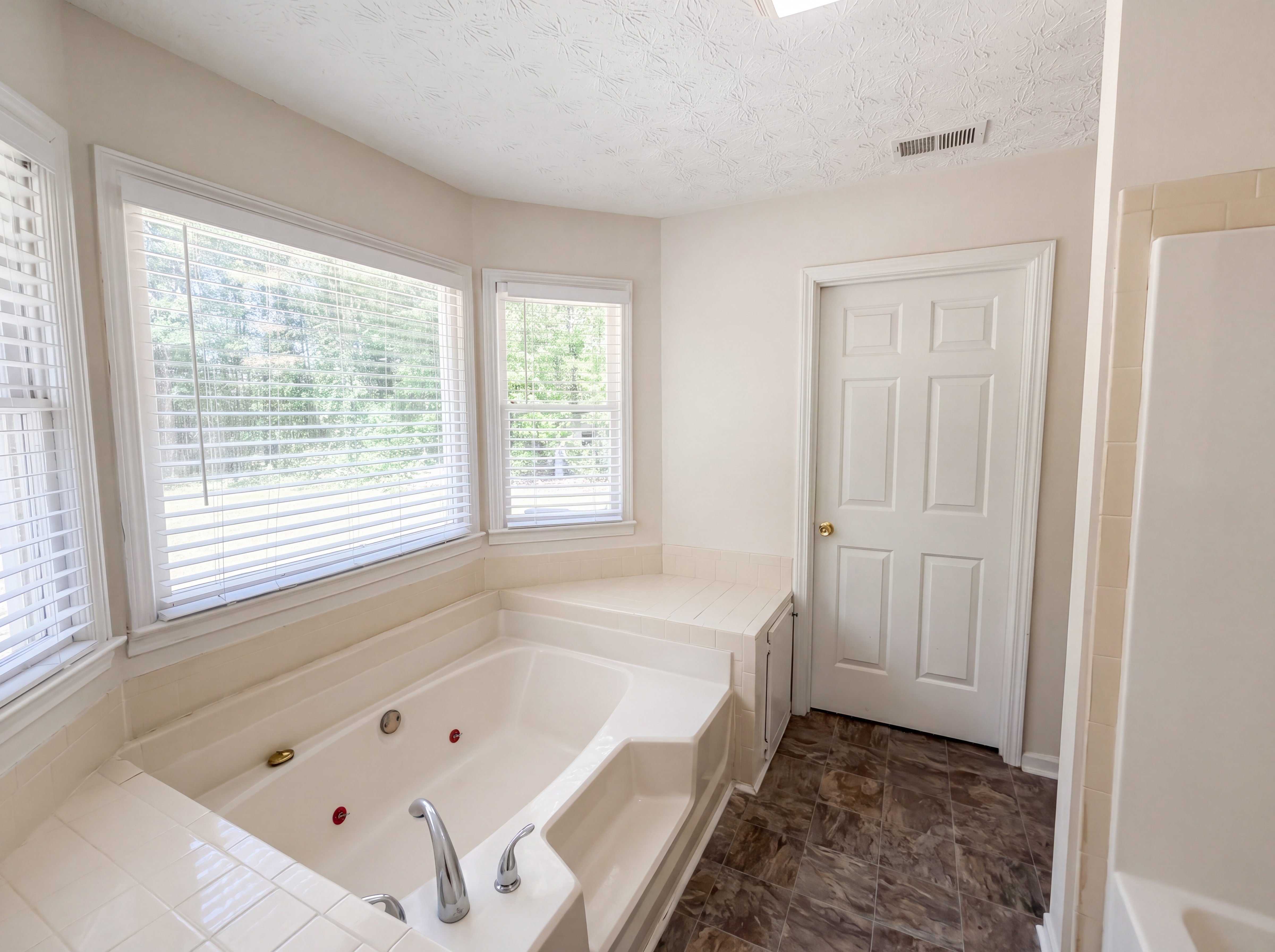 Photo 14 of 22 of 213 Carl Parker Rd, Hampton, GA