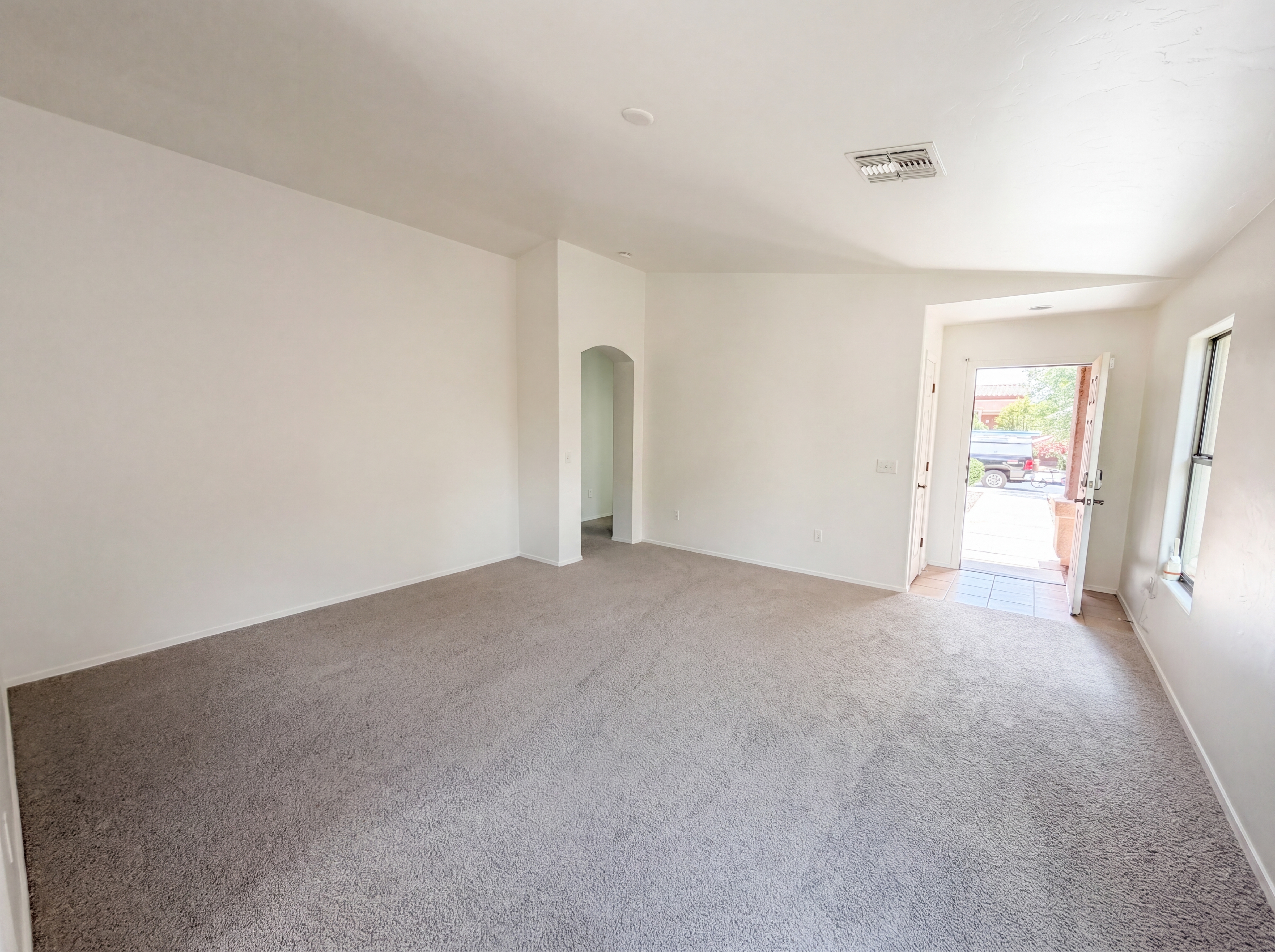 Photo 9 of 19 of 1067 E Lyle Canyon Dr, Sahuarita, AZ