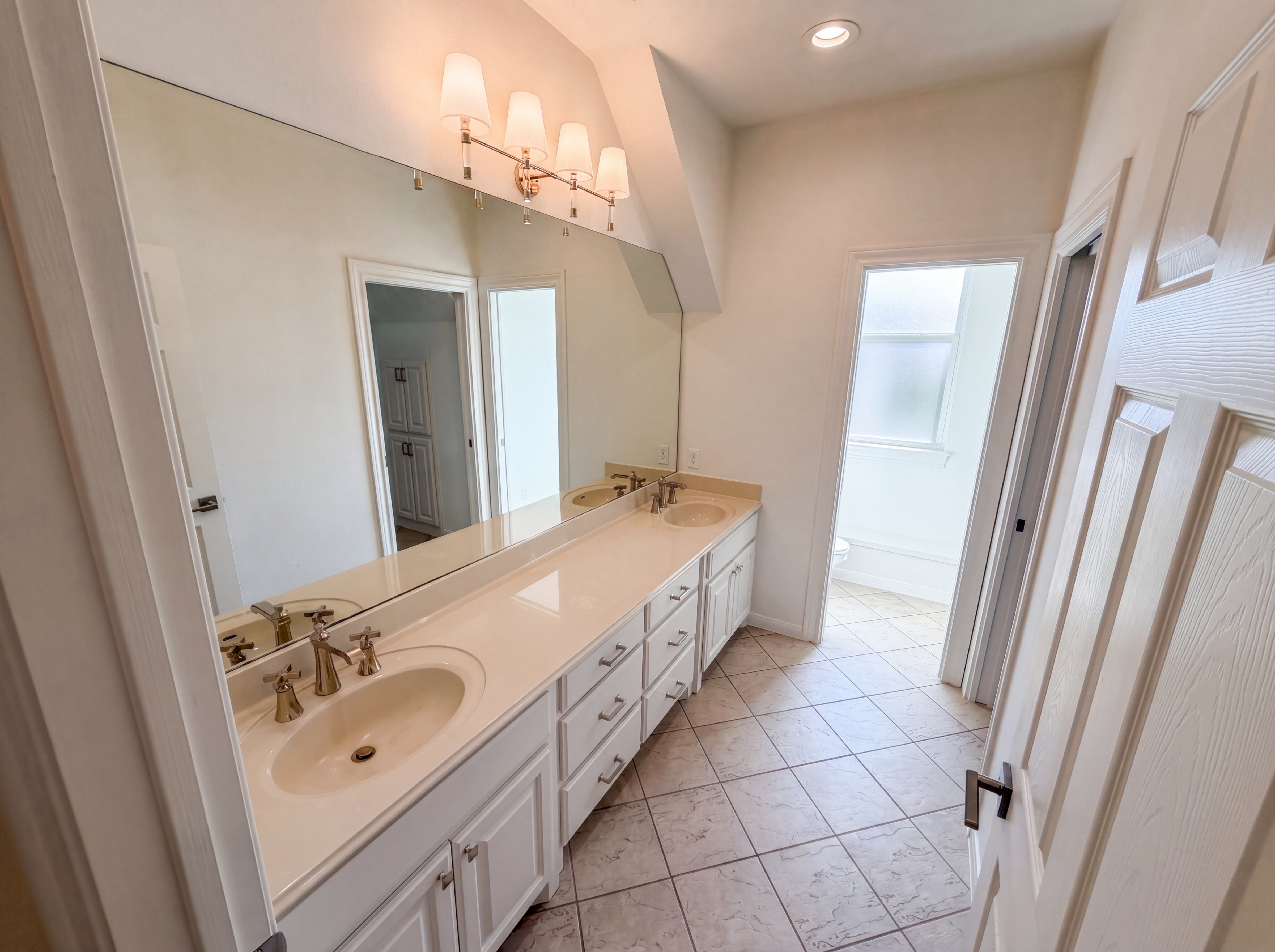 Photo 38 of 61 of 4385 Brownstone Dr, Beaumont, TX