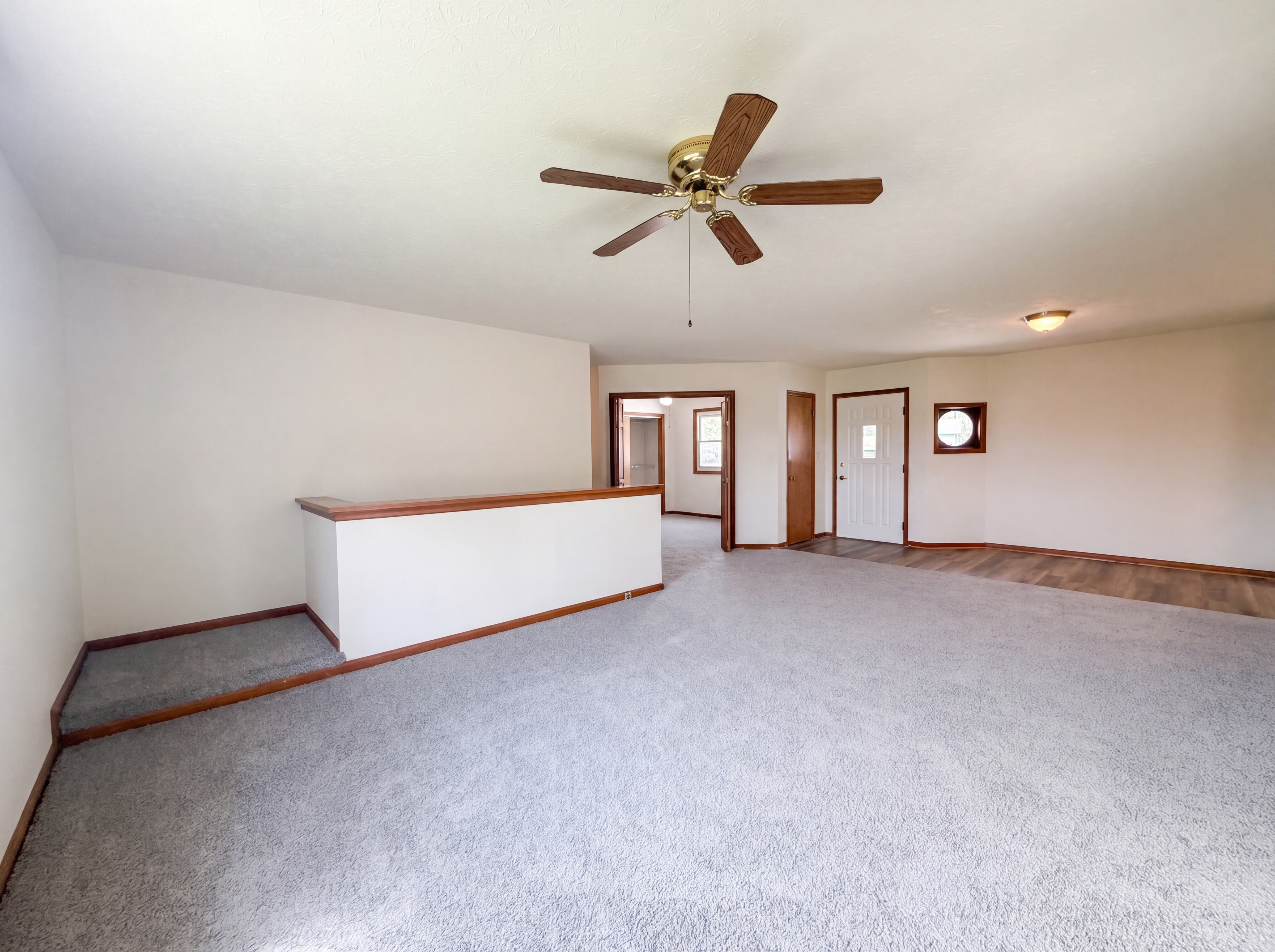 Photo 8 of 31 of 610 Executive Blvd, Delaware, OH