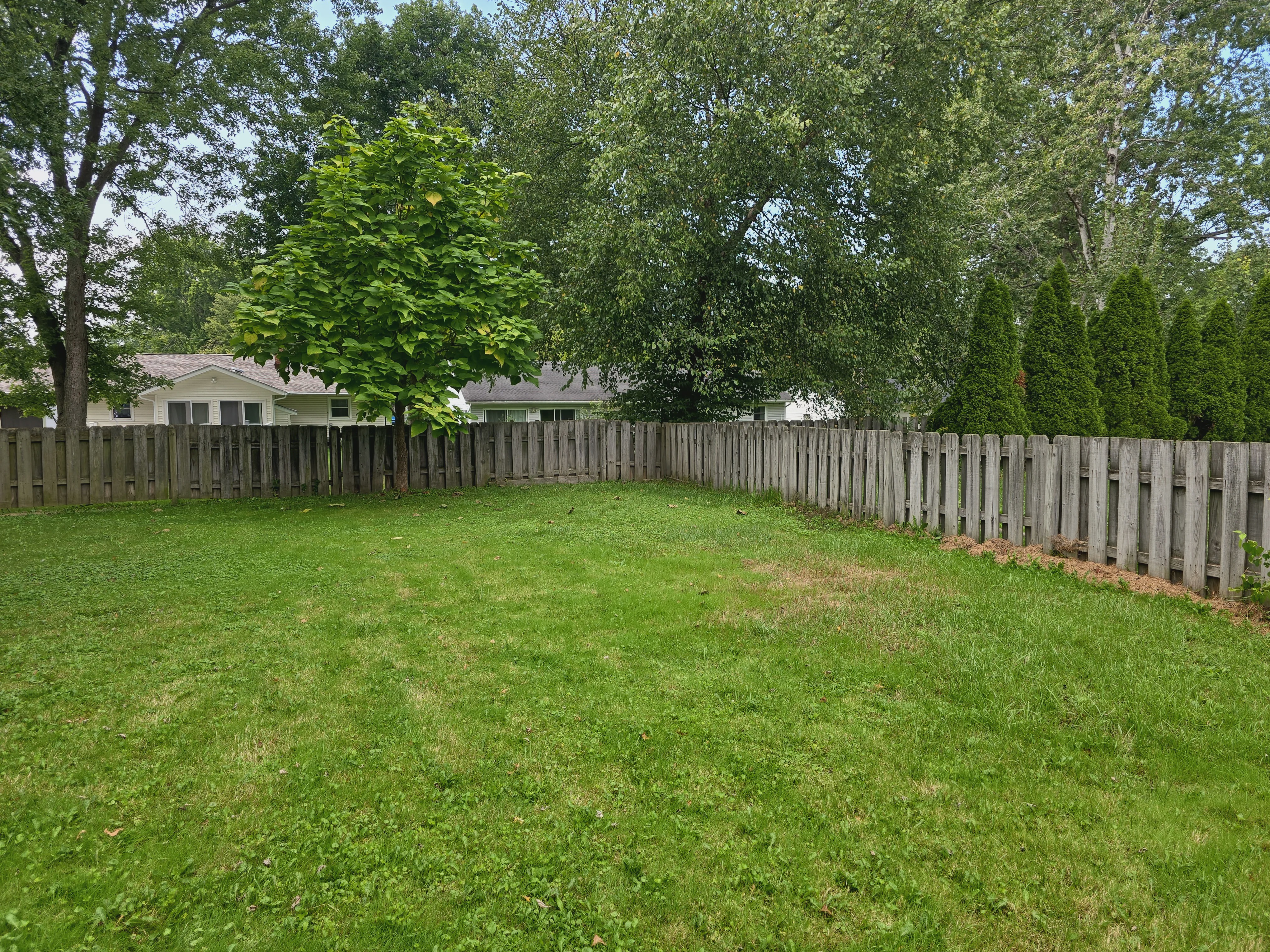 Photo 22 of 50 of 211 Roshon Dr, Medina, OH