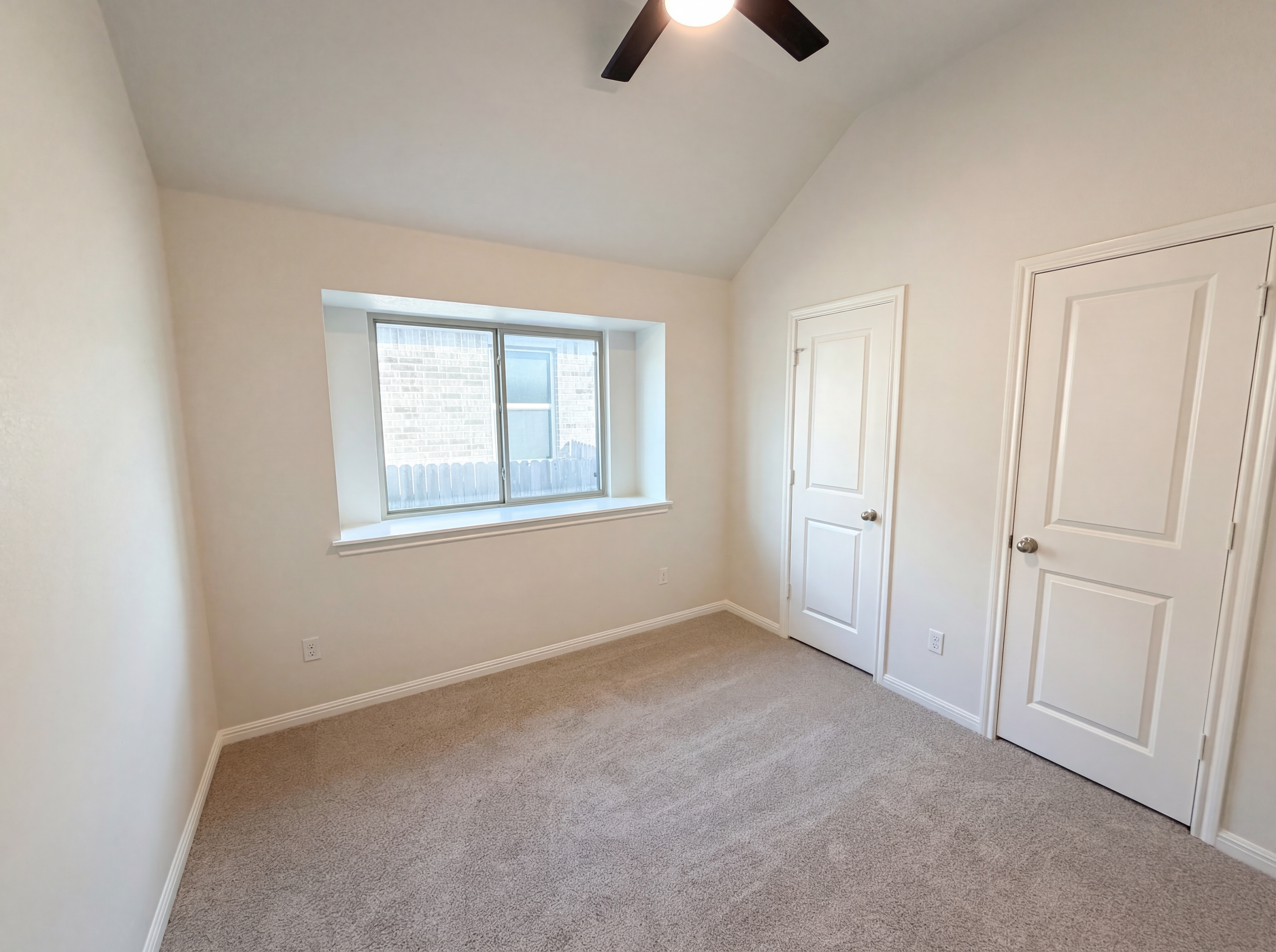 Photo 11 of 19 of 543 Tanda Ln, Hutto, TX