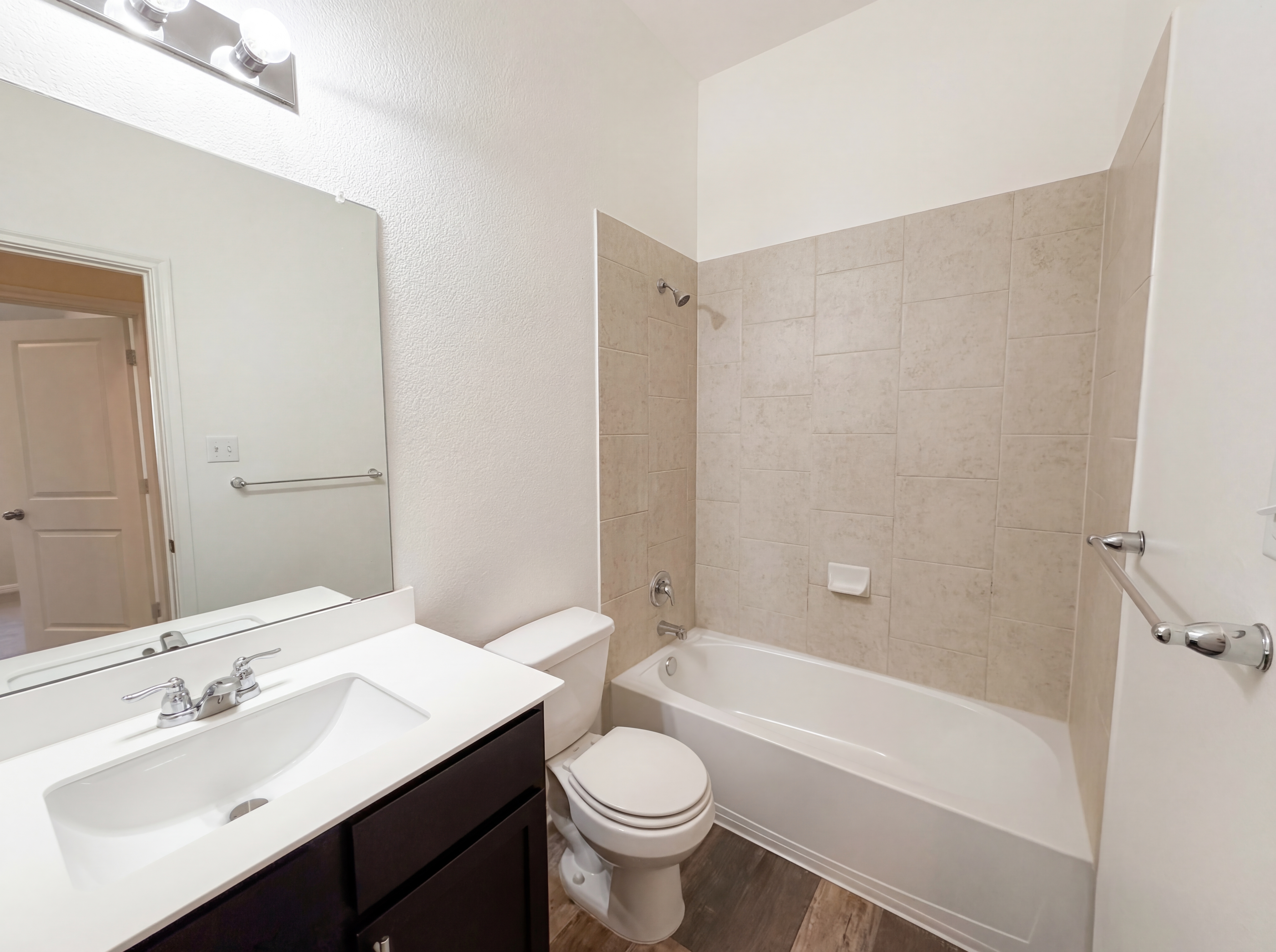 Photo 8 of 19 of 543 Tanda Ln, Hutto, TX