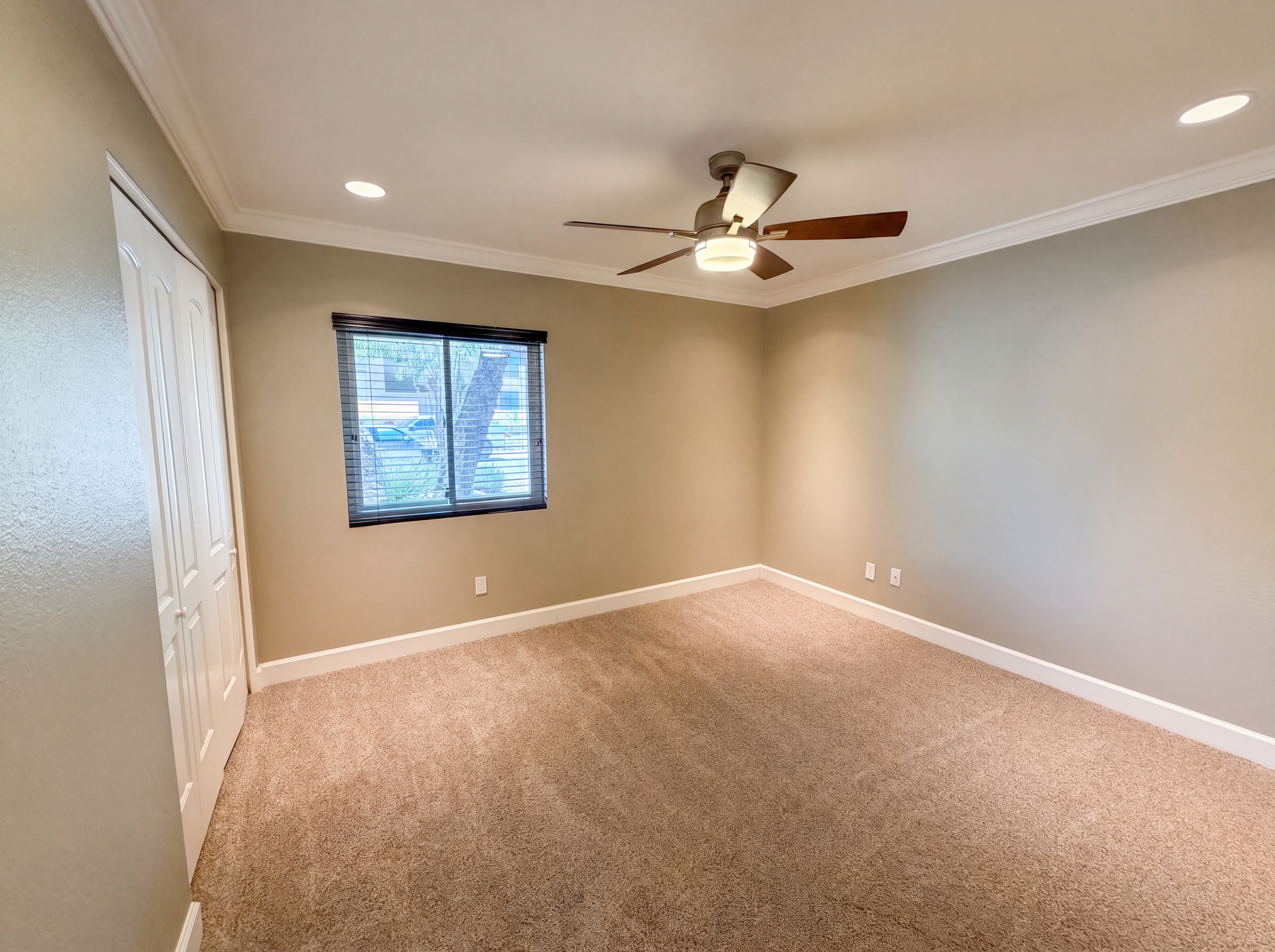 Photo 18 of 34 of 2244 E Nicolet Ave, Phoenix, AZ