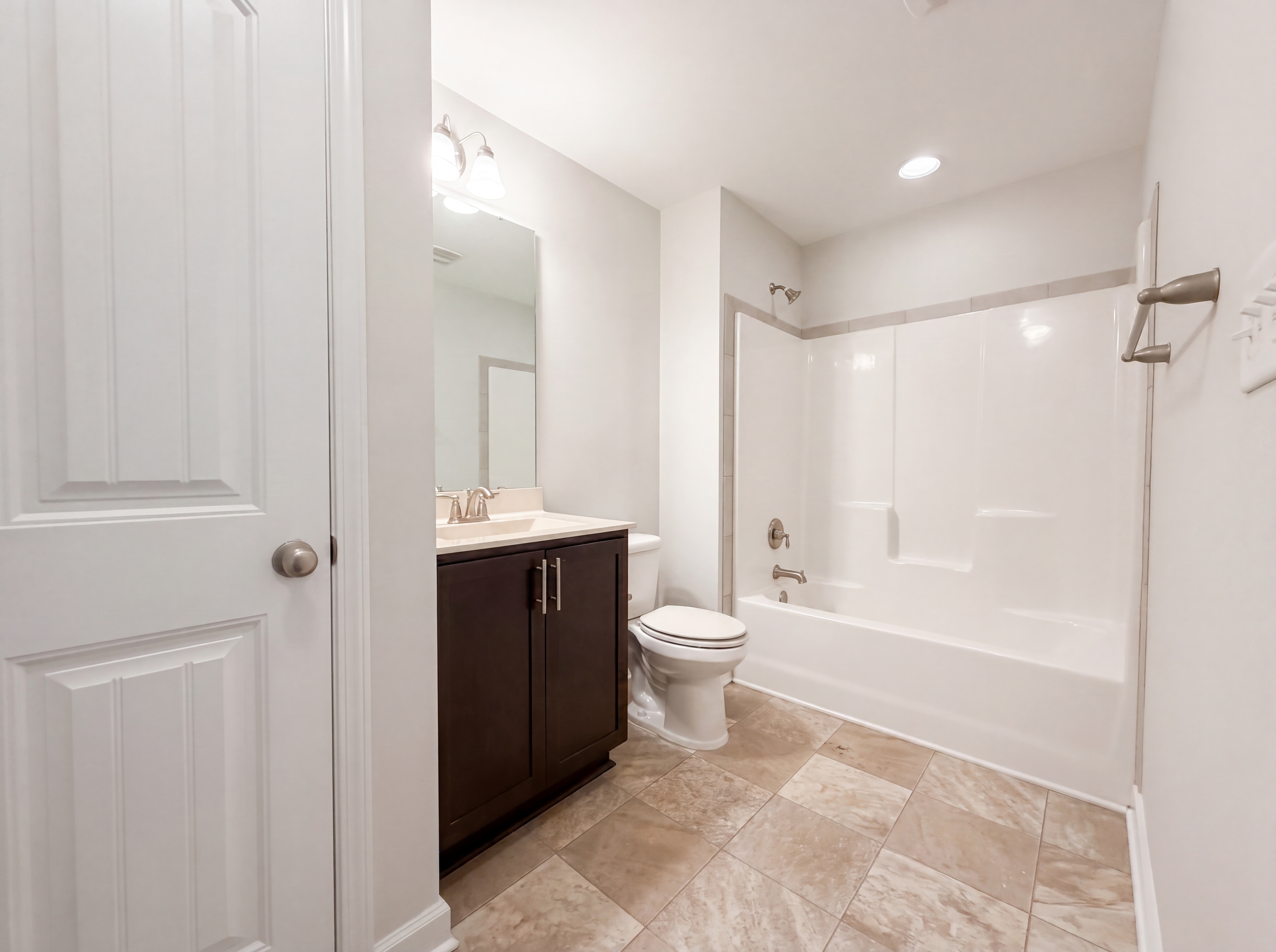 Photo 16 of 21 of 136 Dellmar Dr, RAEFORD, NC