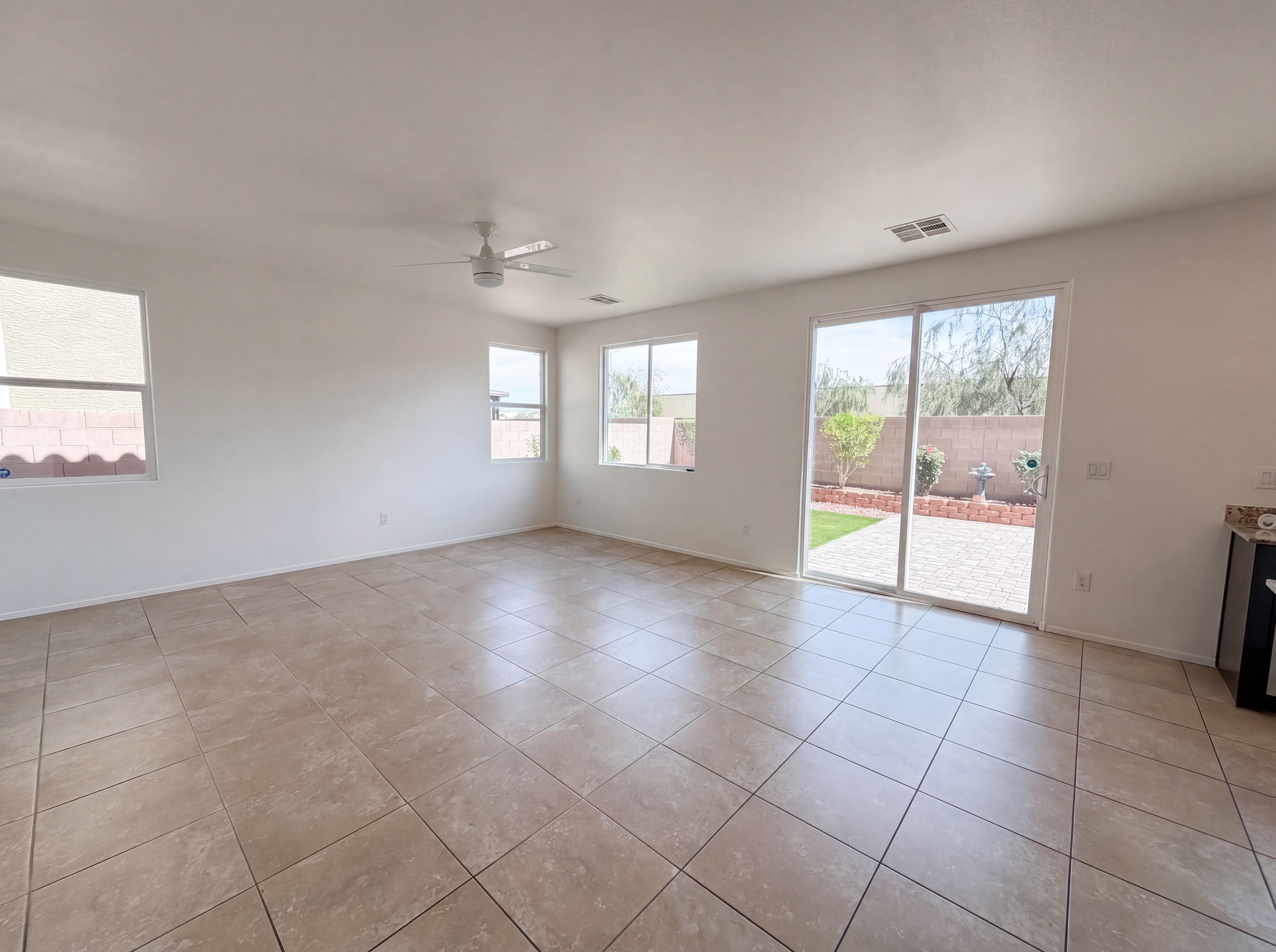 Photo 16 of 52 of 4036 White Opal St, Las Vegas, NV