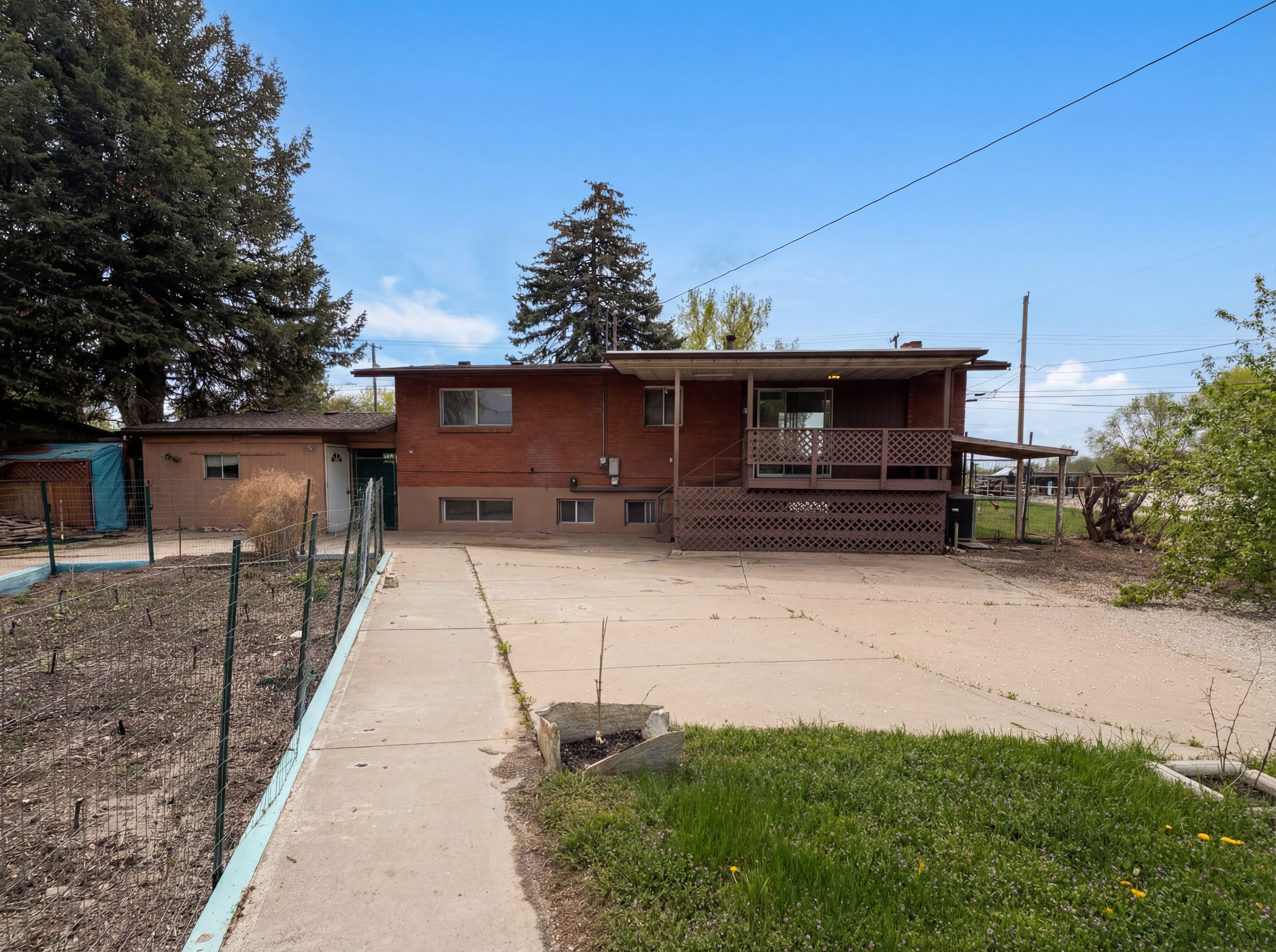 Photo 5 of 24 of 750 W Gentile St, Layton, UT