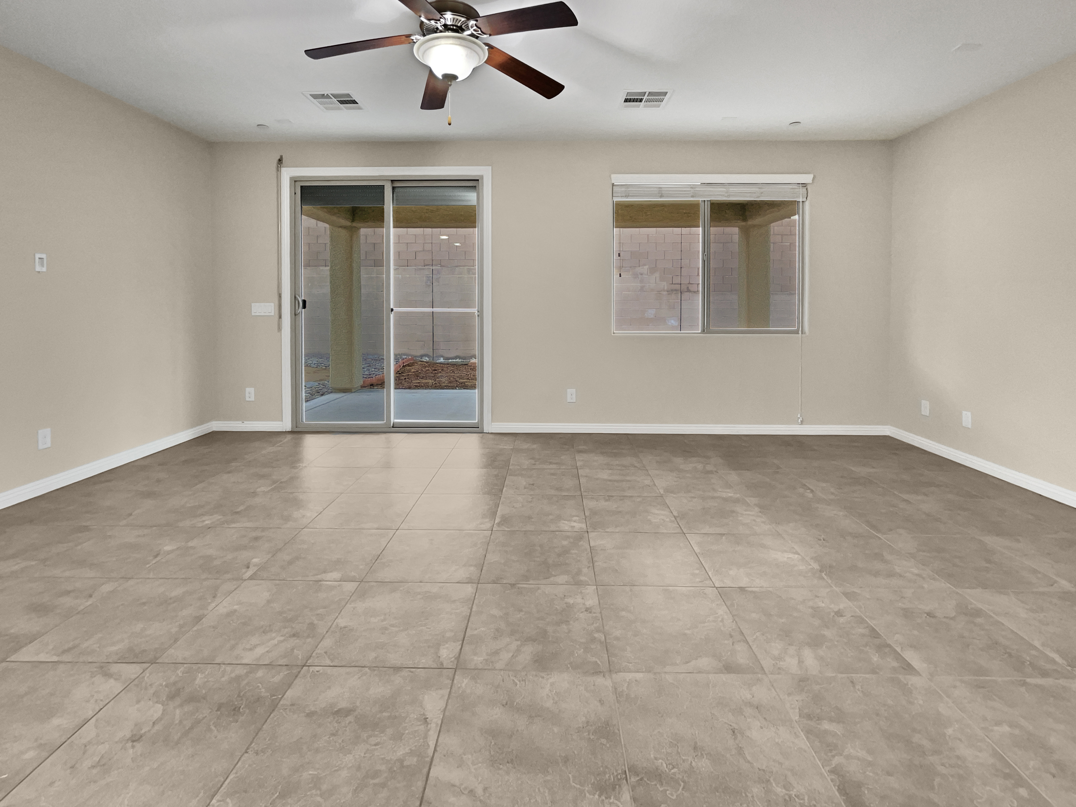 Photo 10 of 25 of 1634 Singing Sands Ave, Henderson, NV