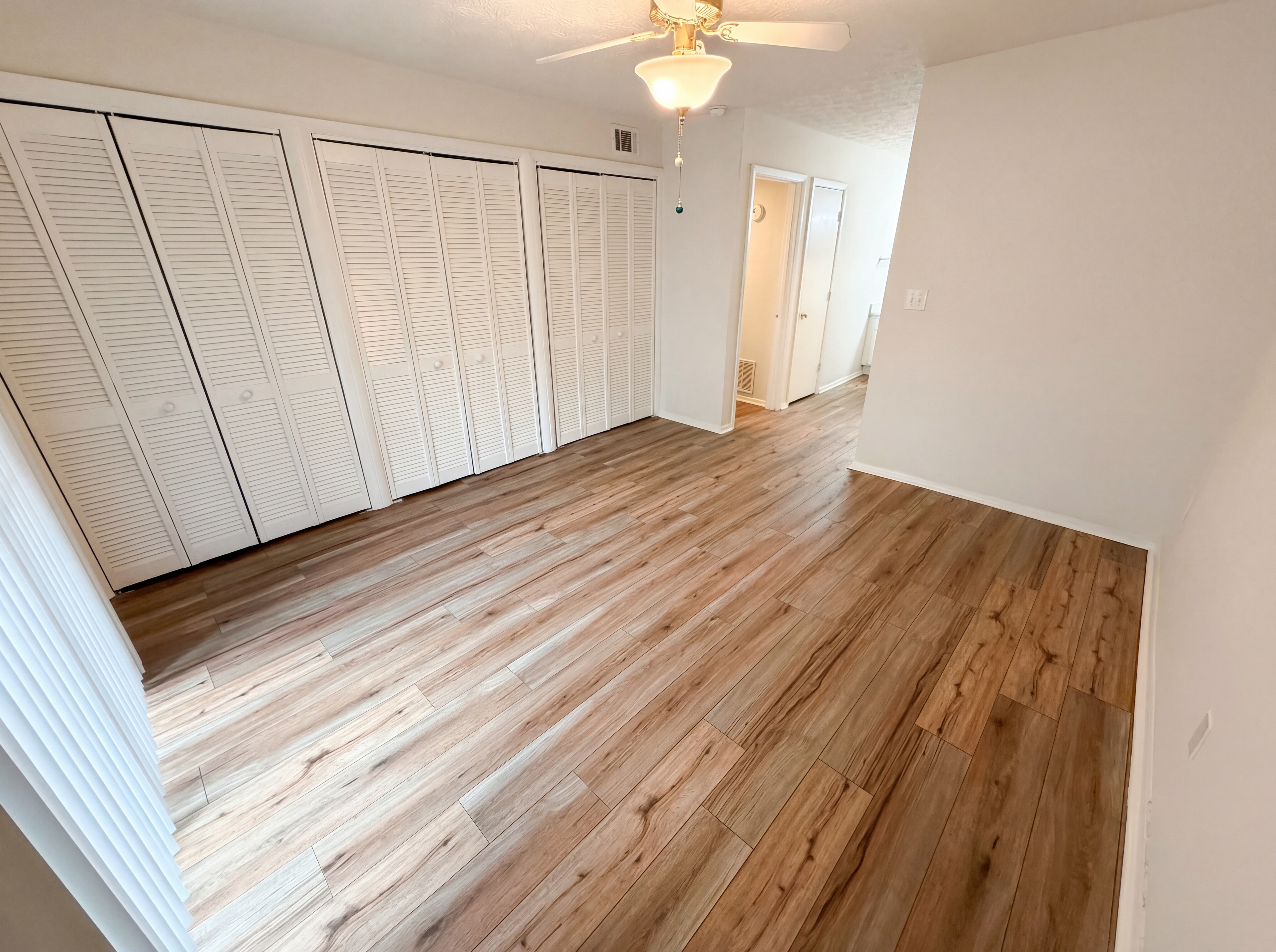 Photo 17 of 24 of 1013 Dunbar Dr, Atlanta, GA