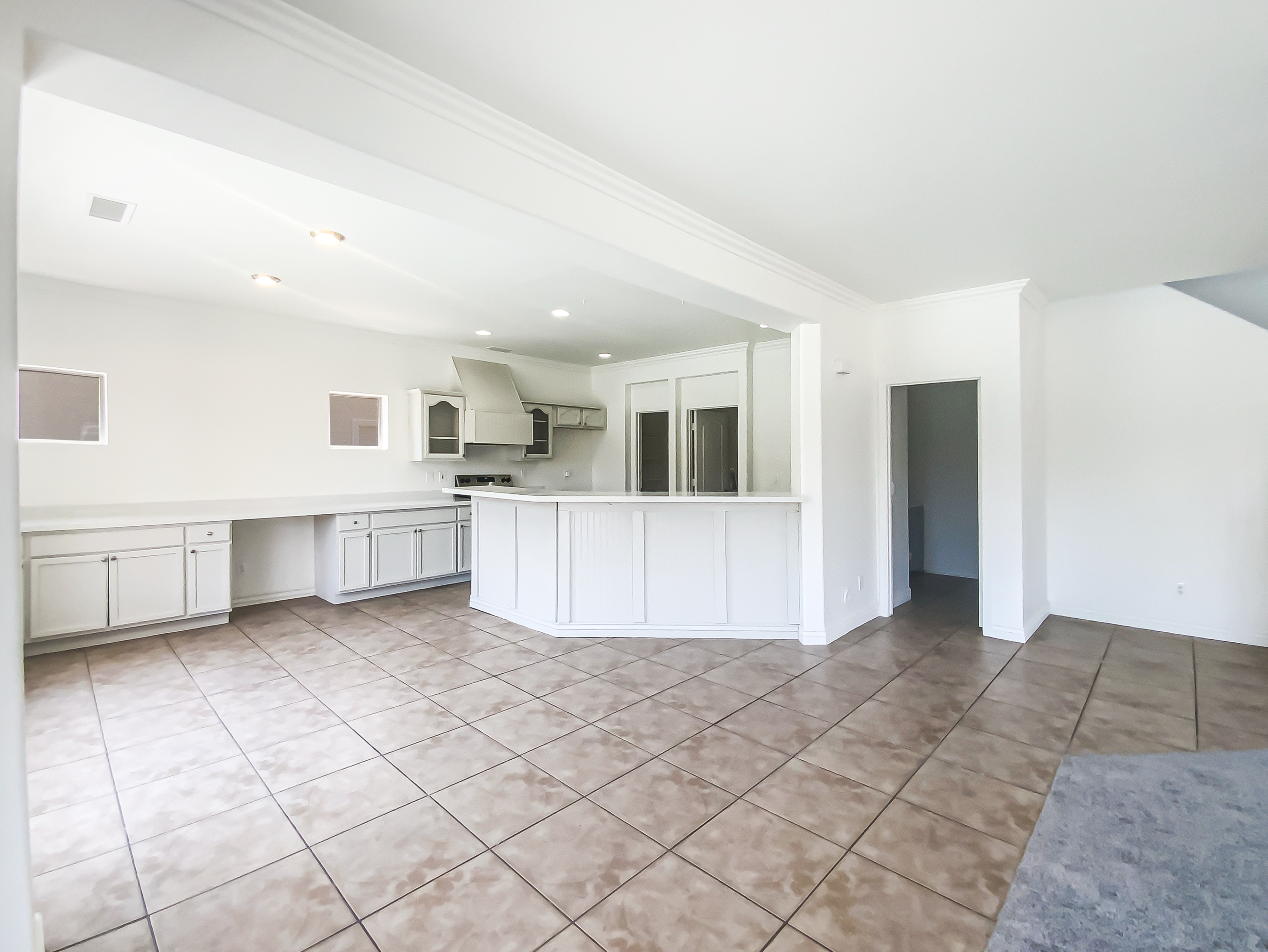 Photo 9 of 21 of 10221 E Knowles Ave, Mesa, AZ