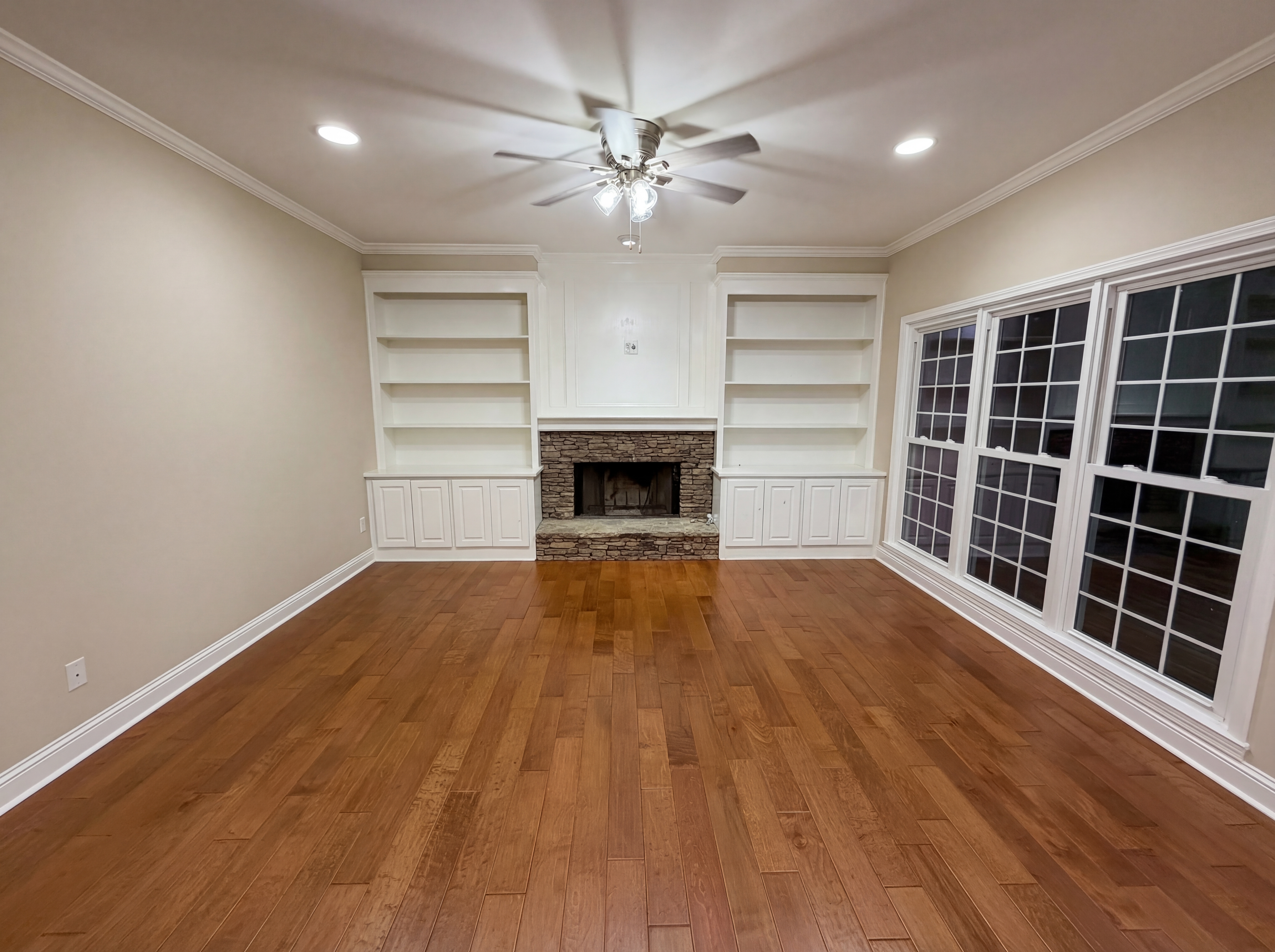 Photo 3 of 21 of 3805 Lenna Dr, Snellville, GA
