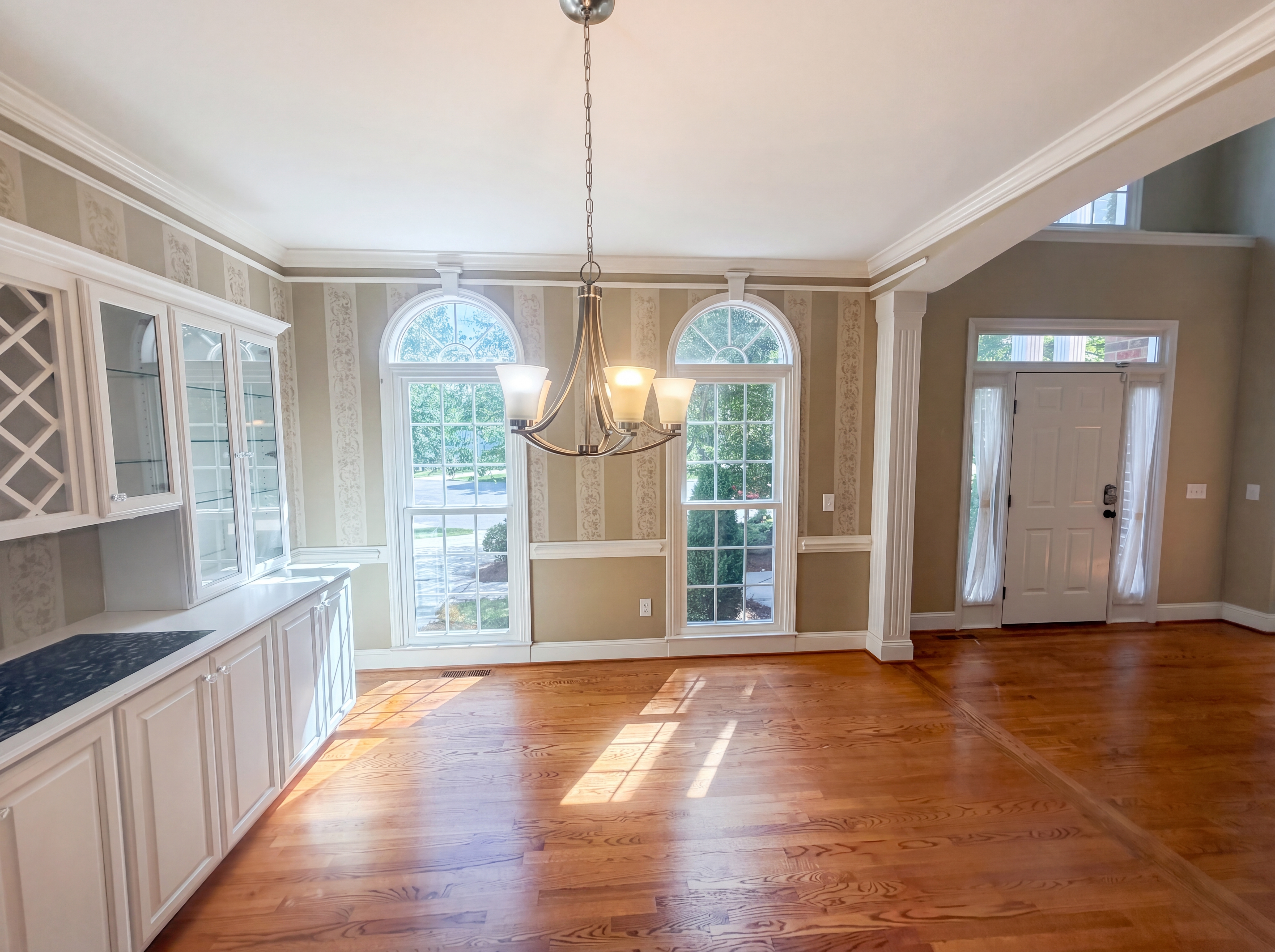 Photo 9 of 38 of 5210 Flintrock Ct, Greensboro, NC