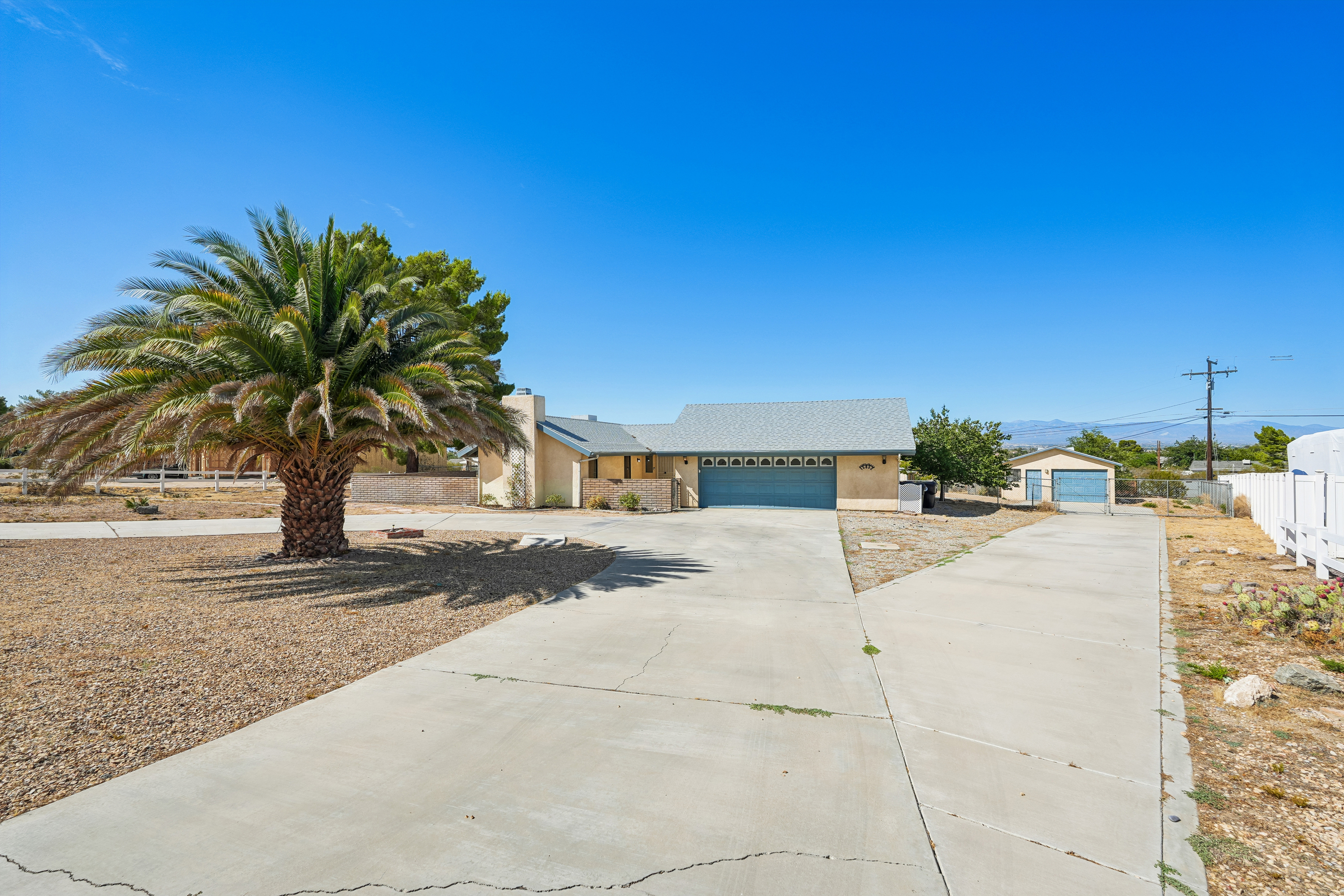 Photo 60 of 74 of 15852 Mandan Rd, Apple Valley, CA