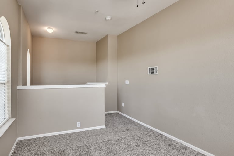 Photo 14 of 29 - 184 Leonard St, Lewisville, TX 75057