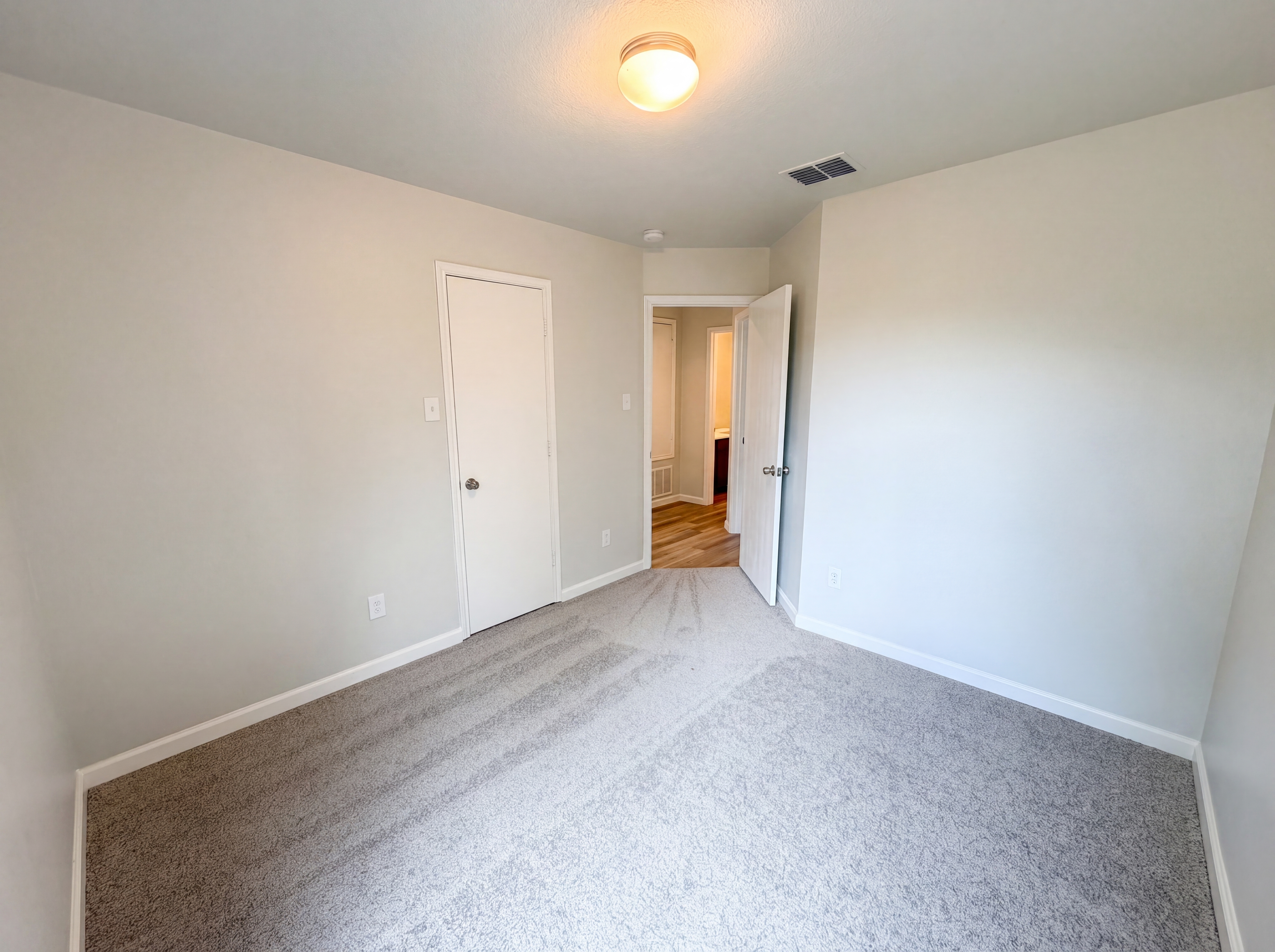 Photo 12 of 25 of 8849 Sun Haven Way, Fort Worth, TX
