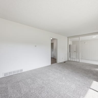 Property photo 3 of 72 Doris Dr