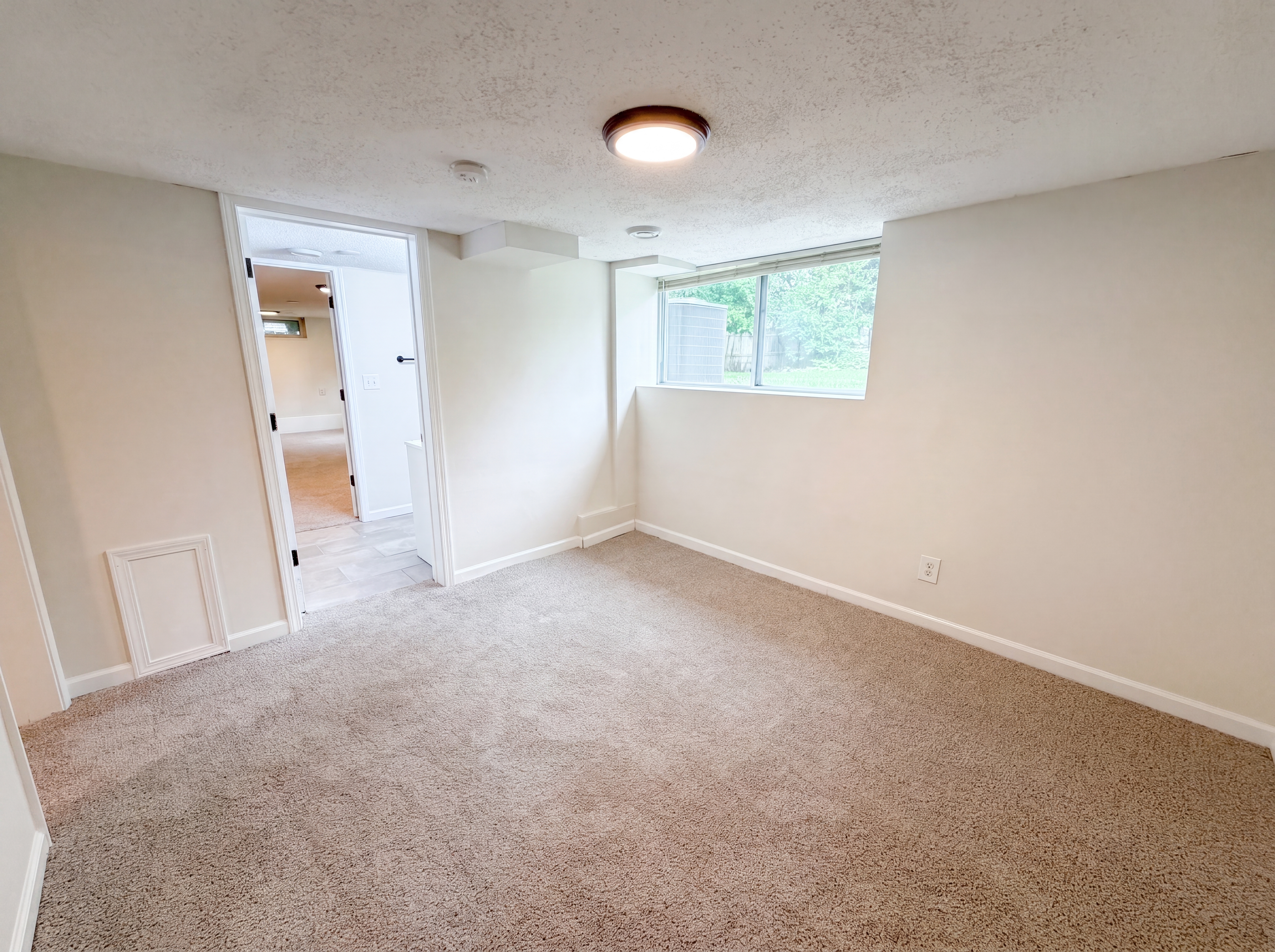Photo 14 of 27 of 1695 Abell St, Maplewood, MN