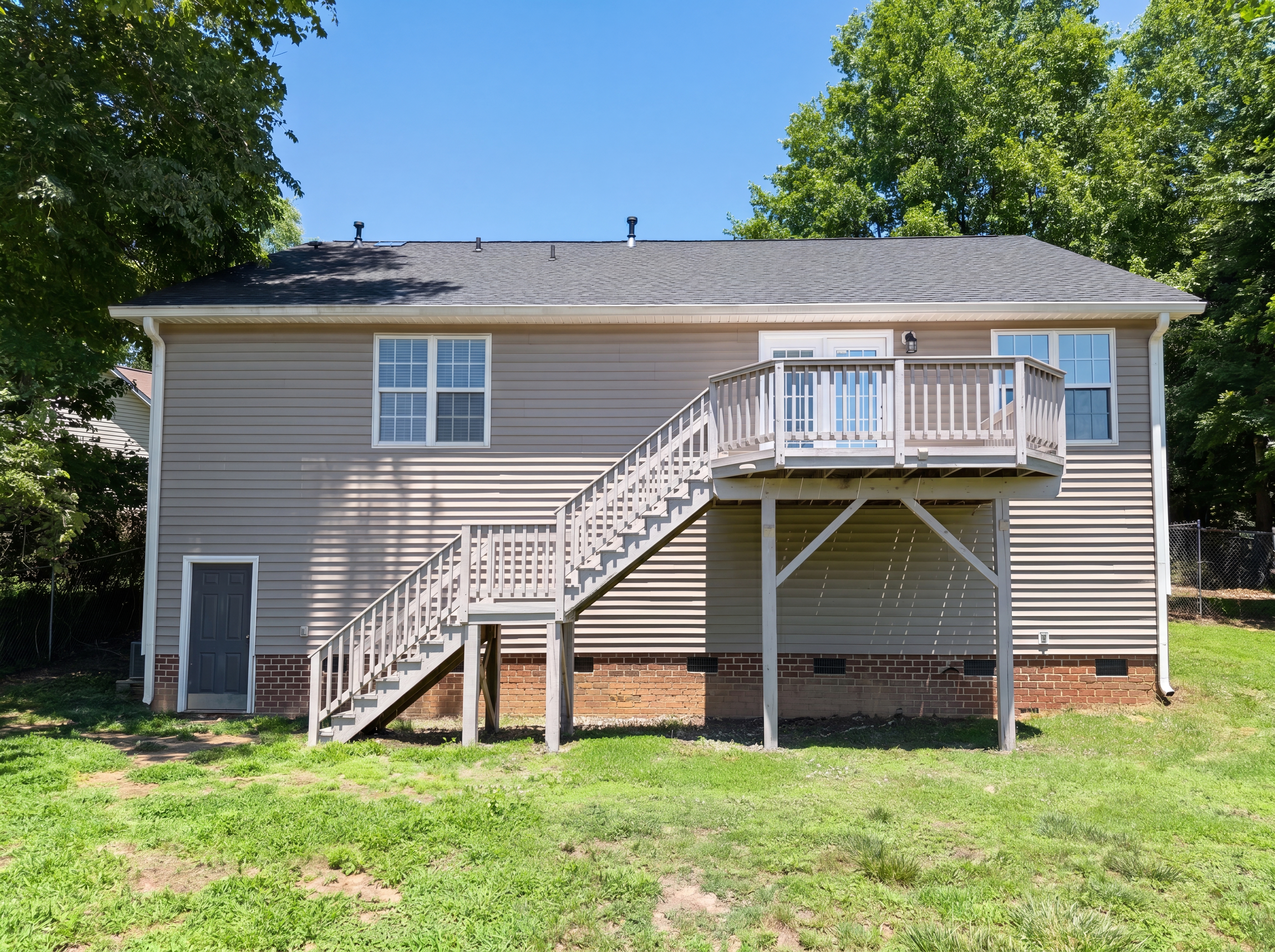 Photo 5 of 16 of 617 Reed Creek Rd, Mooresville, NC