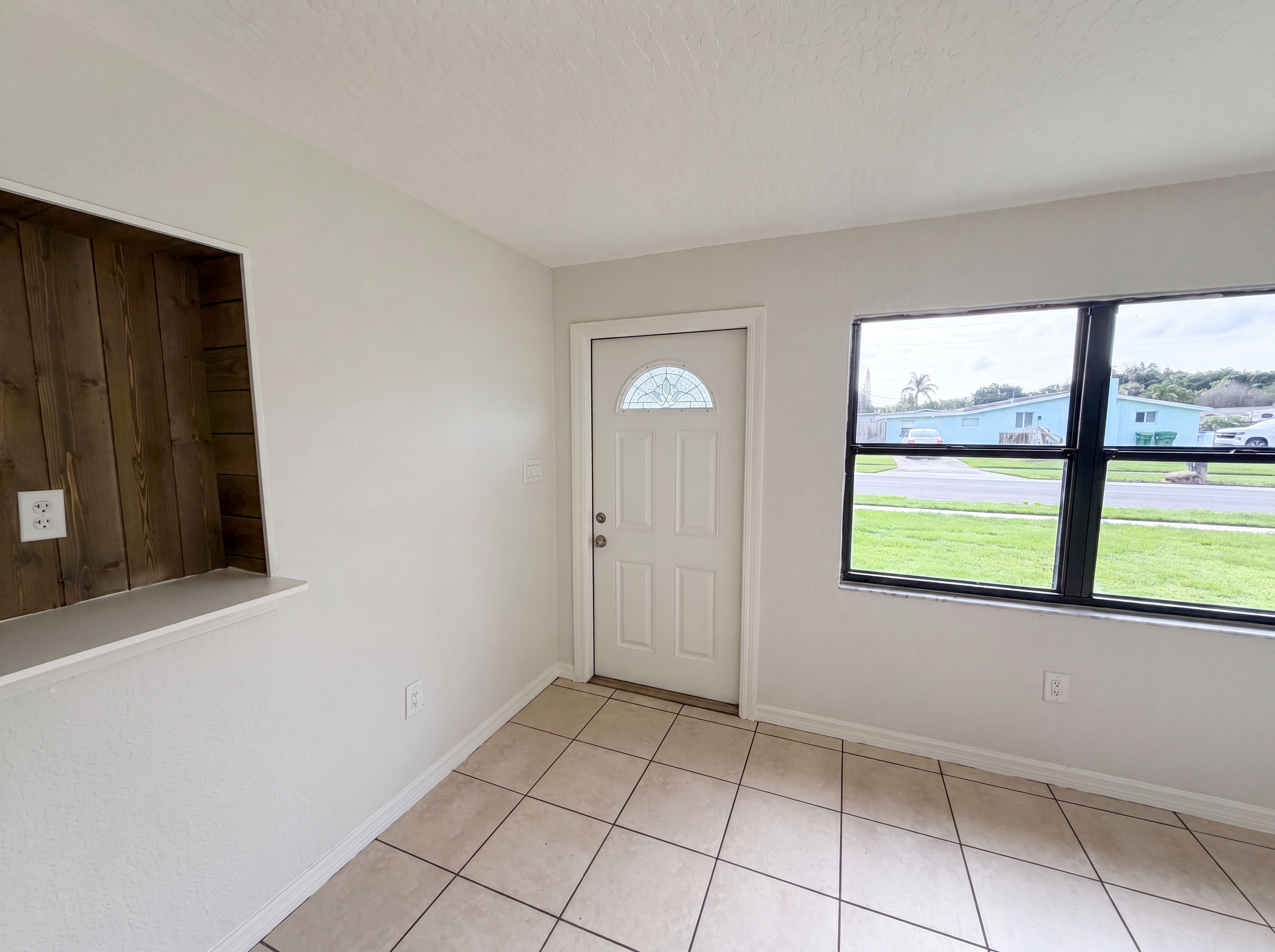 Photo 18 of 26 of 2535 Stratford Dr, Cocoa, FL