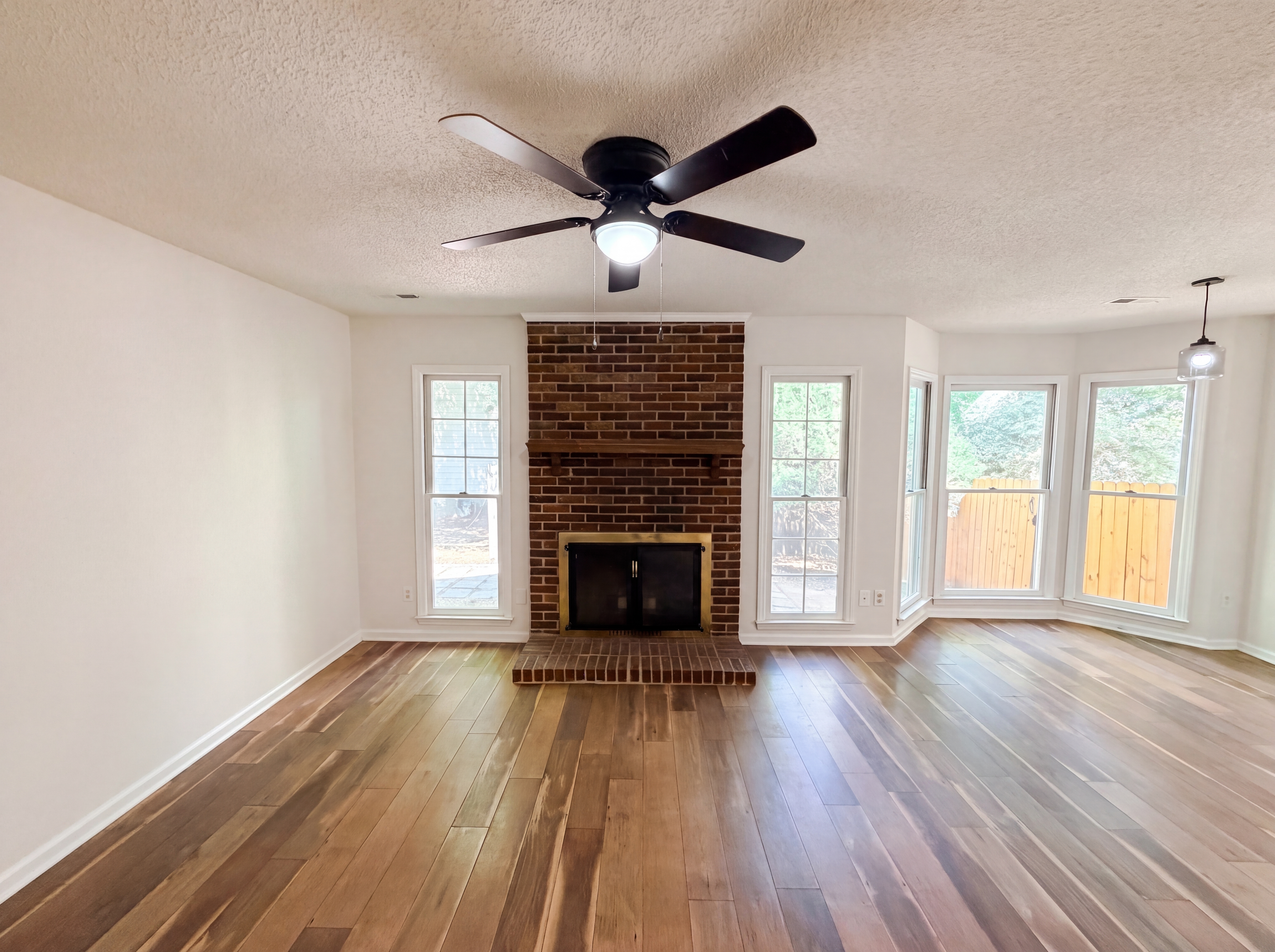 Photo 3 of 19 of 13622 Tynecastle Ln, Matthews, NC