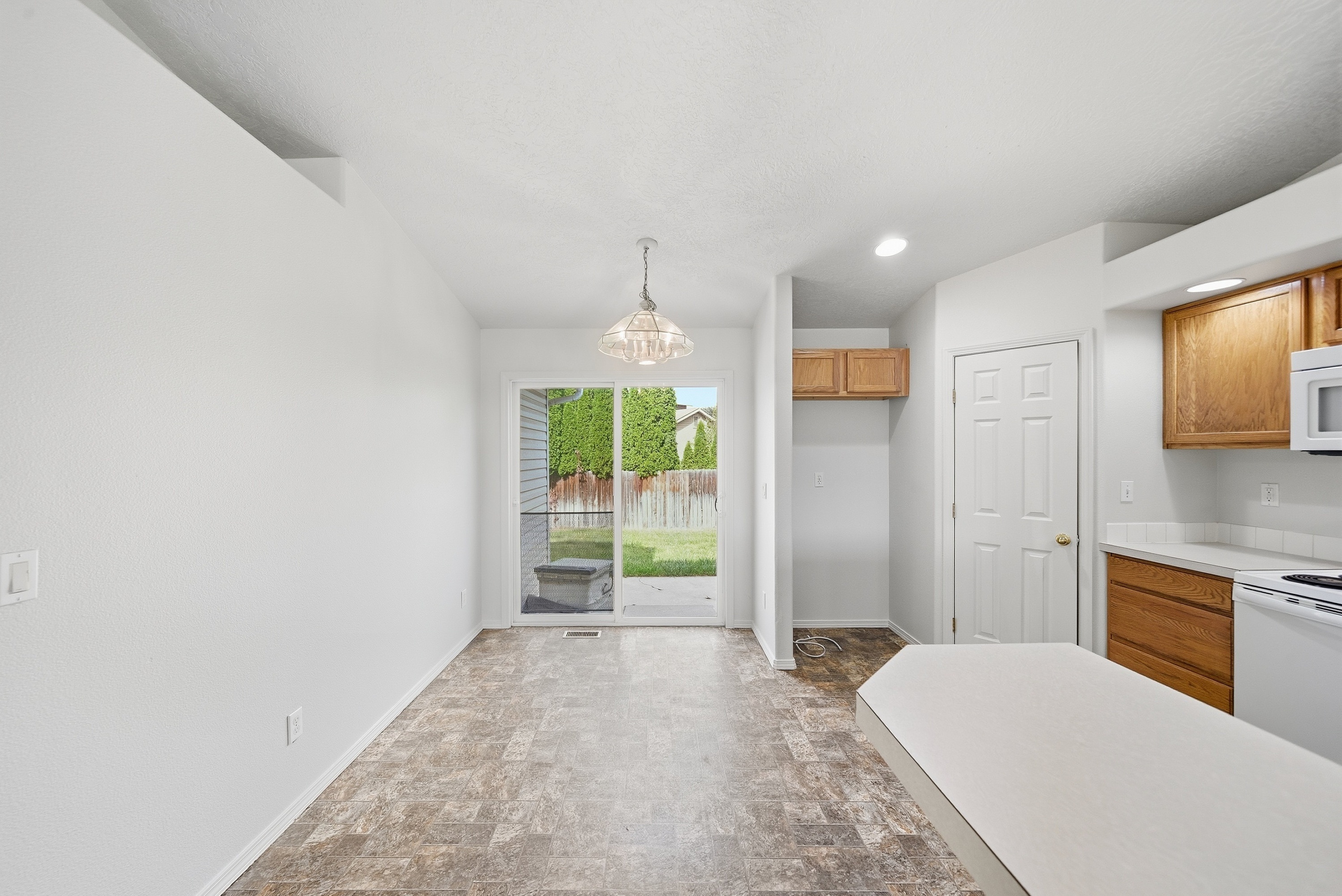 Photo 8 of 27 of 12522 W Camas Dr, Boise, ID