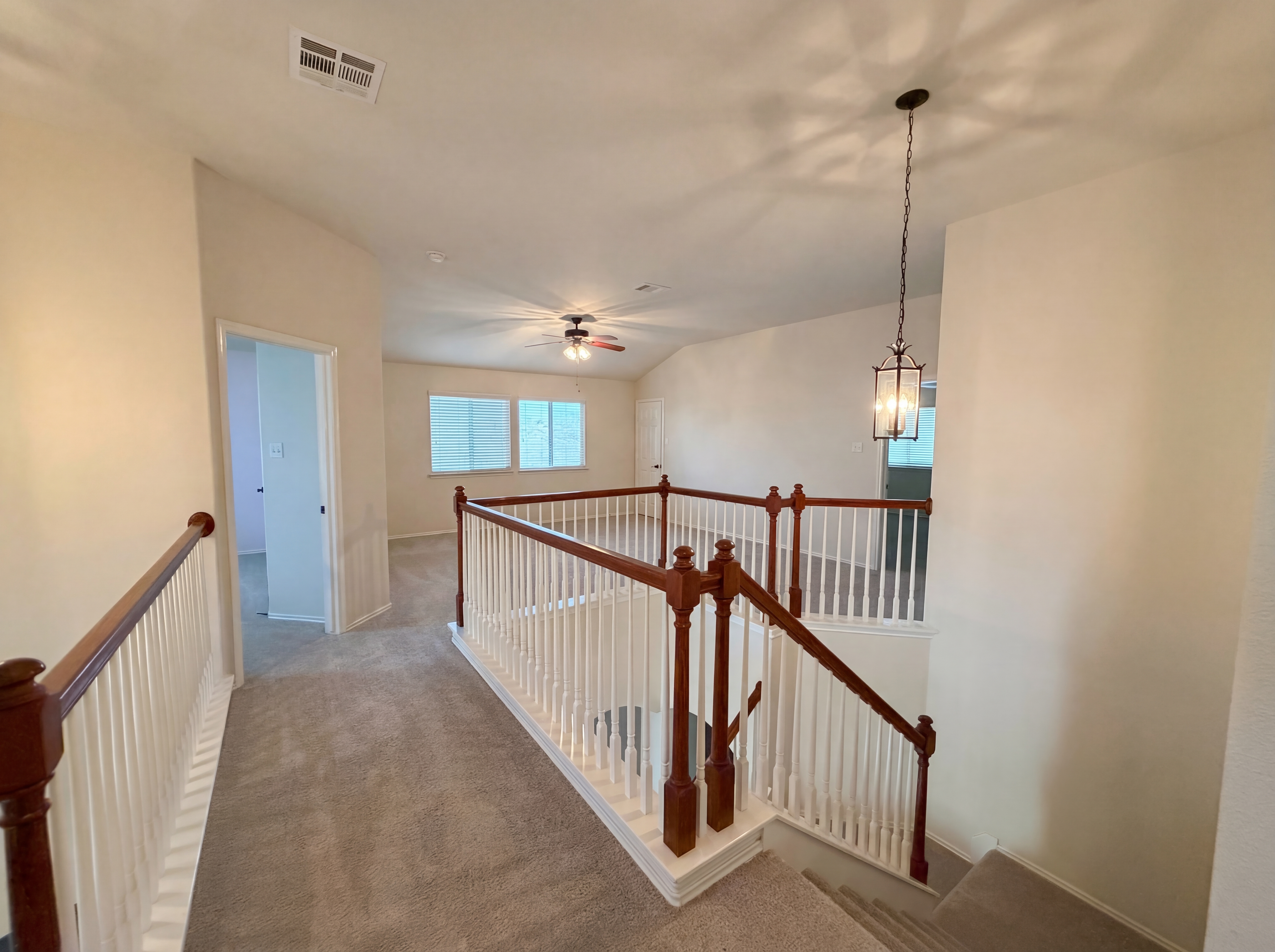 Photo 17 of 24 of 6206 Suellen Ln, Killeen, TX