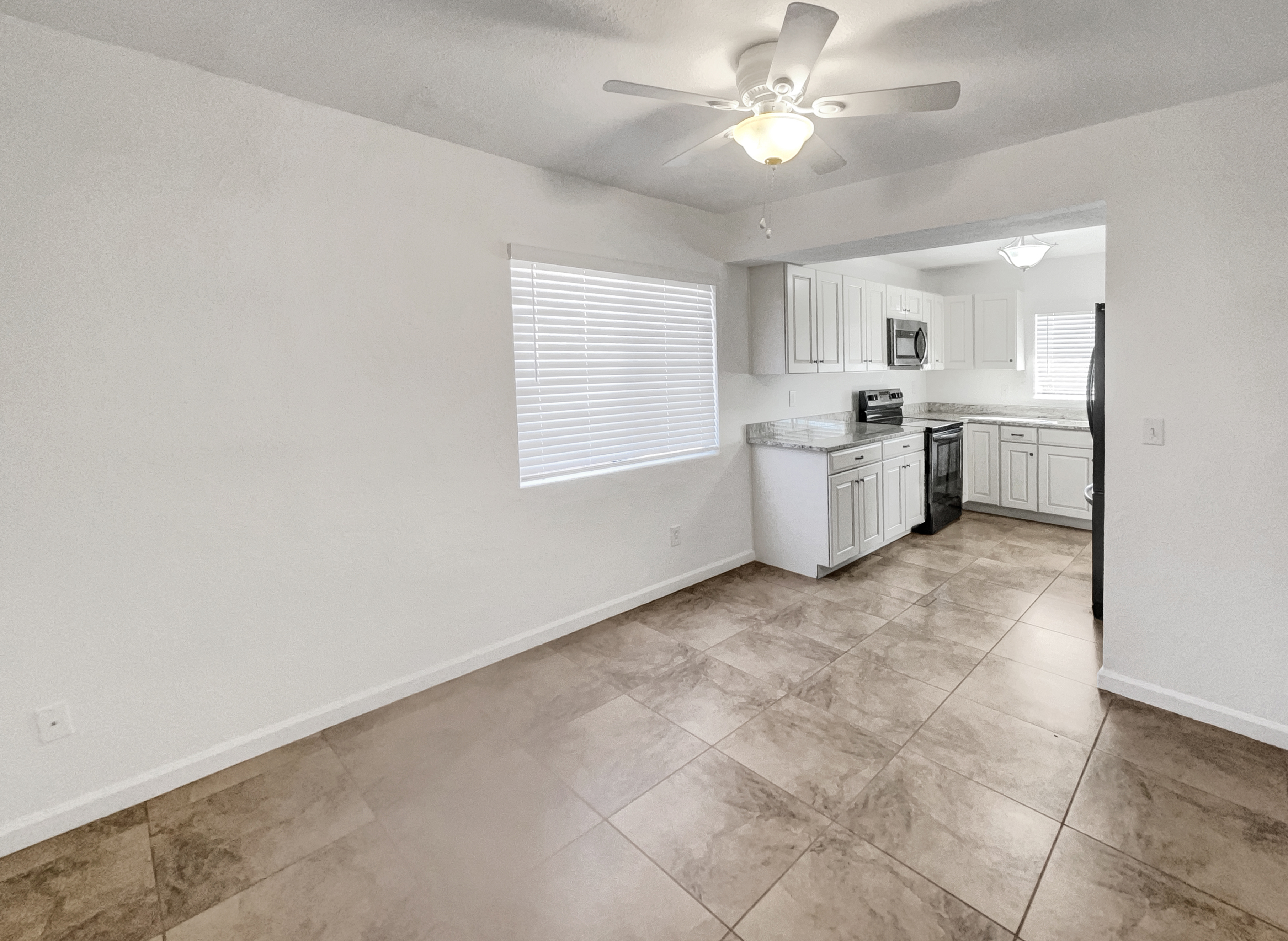Photo 9 of 21 of 9500 N Albatross Dr, Tucson, AZ