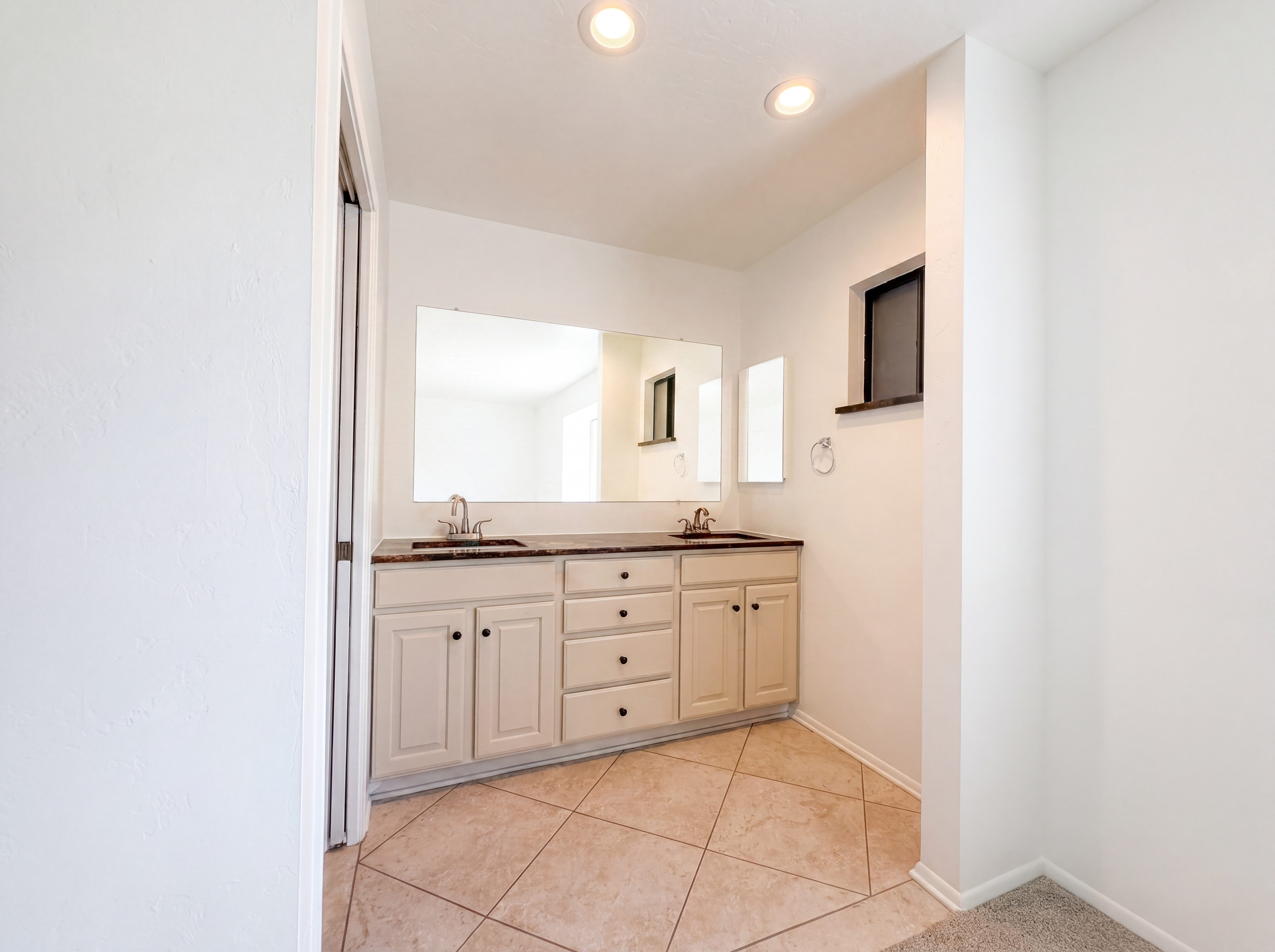 Photo 6 of 19 of 10149 E Danbury Pl, Tucson, AZ