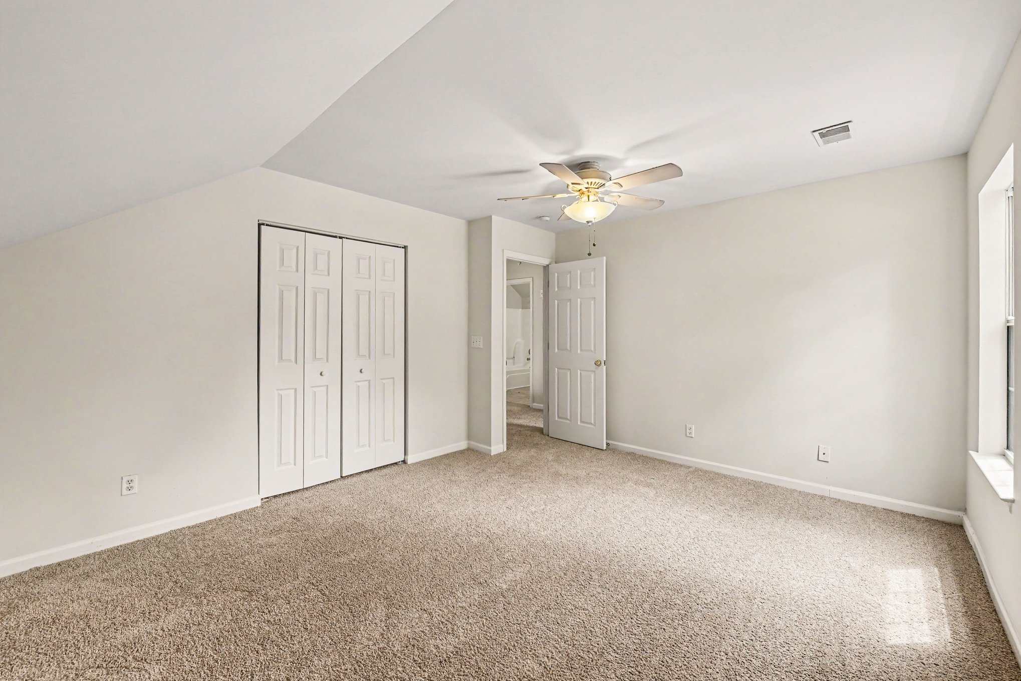 Photo 6 of 17 of 4861 Hearthside Dr, Summerville, SC