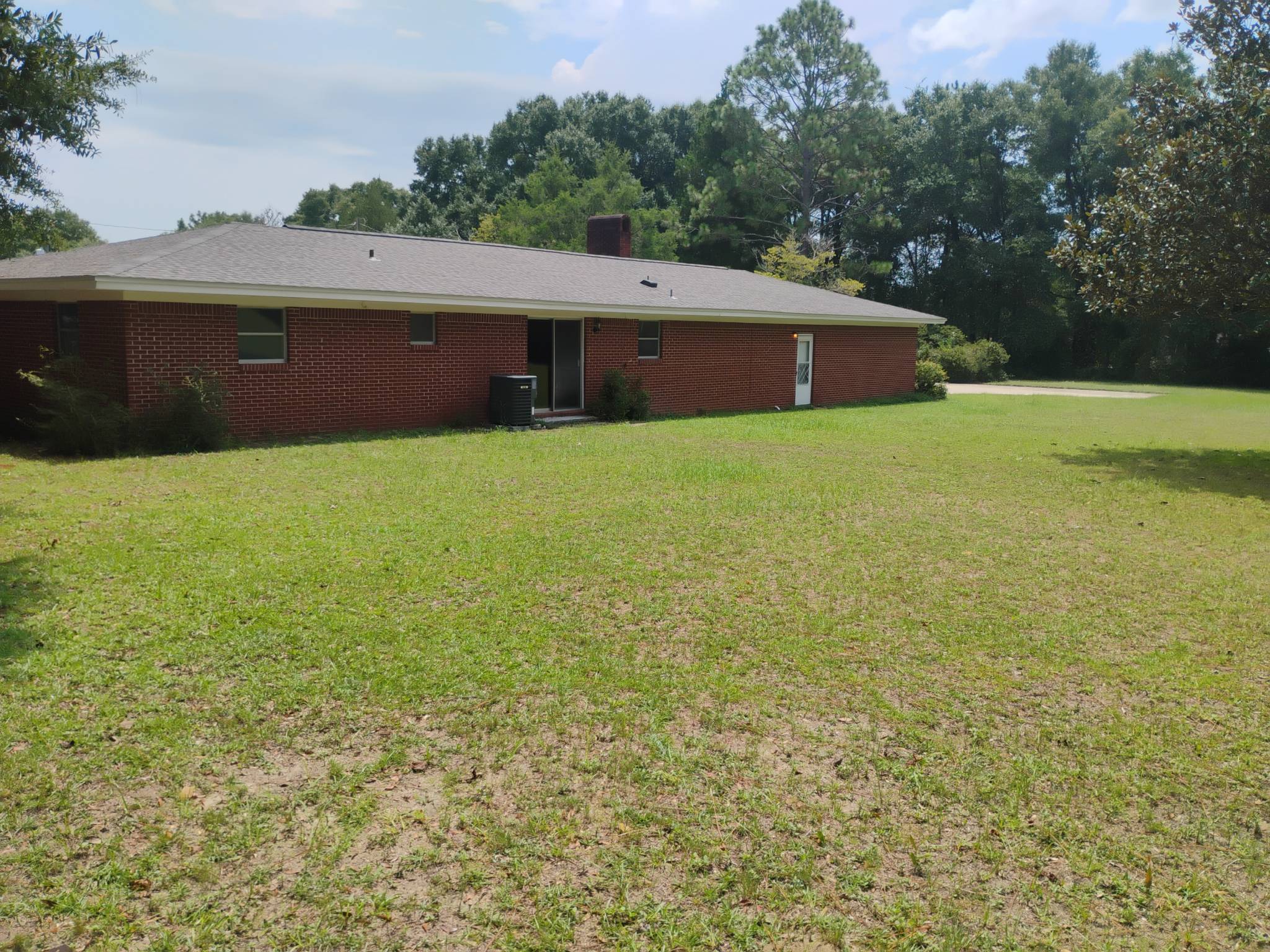 Photo 23 of 28 of 141 Chessher Ct, Crestview, FL