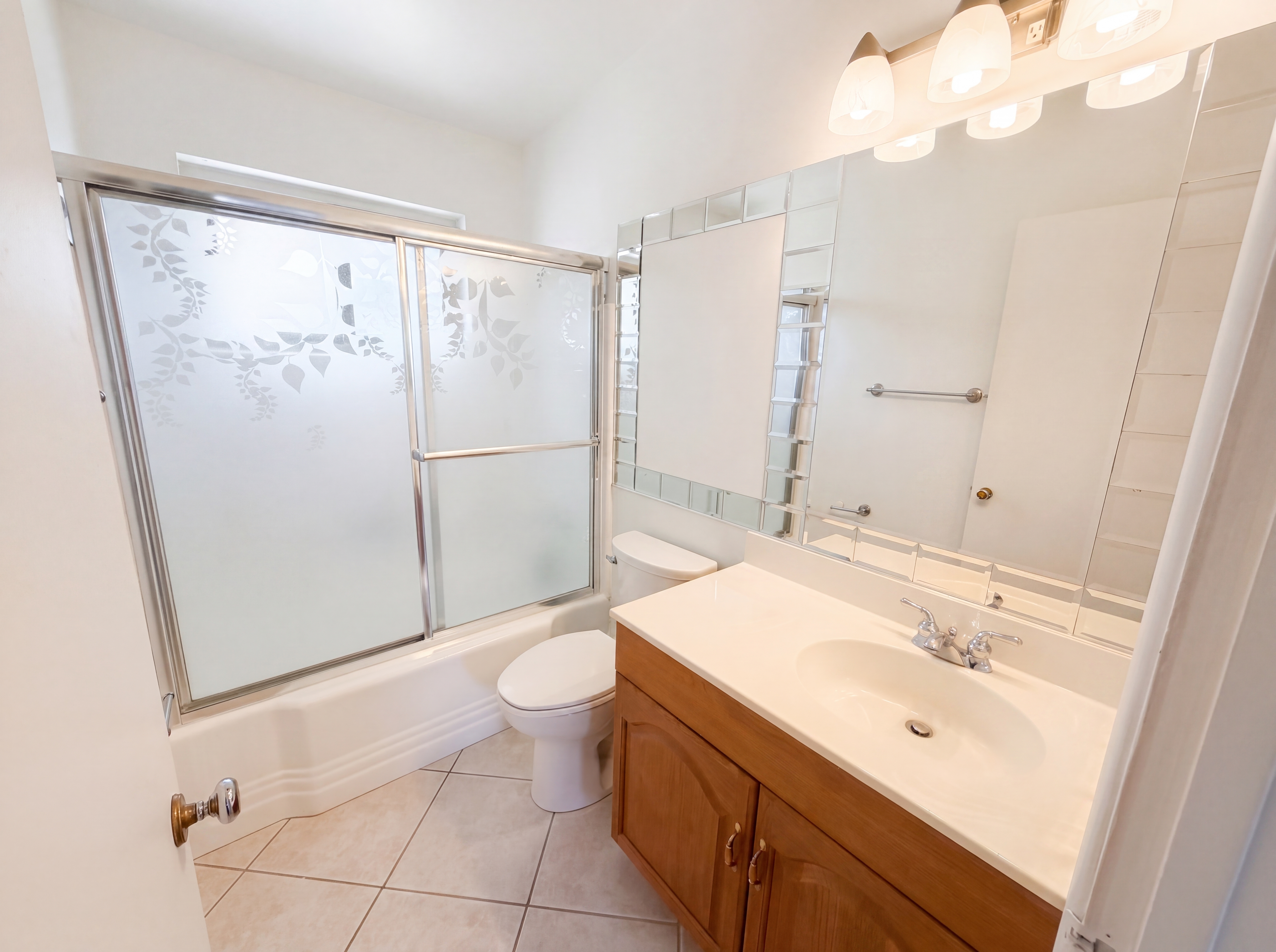 Photo 10 of 25 of 650 S Kenyon Dr, Tucson, AZ