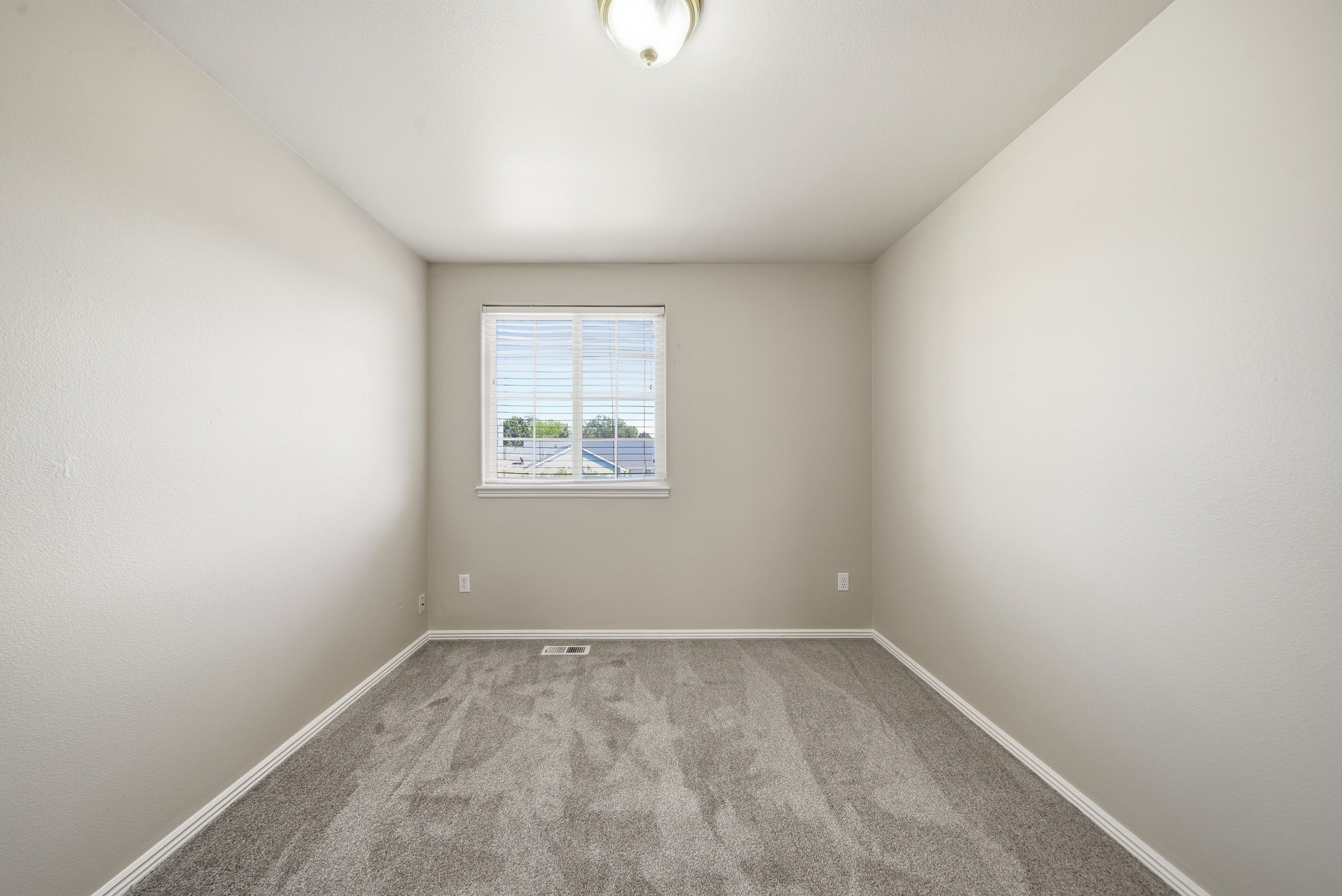 Photo 19 of 35 of 5239 S Apsley Pl, Boise, ID