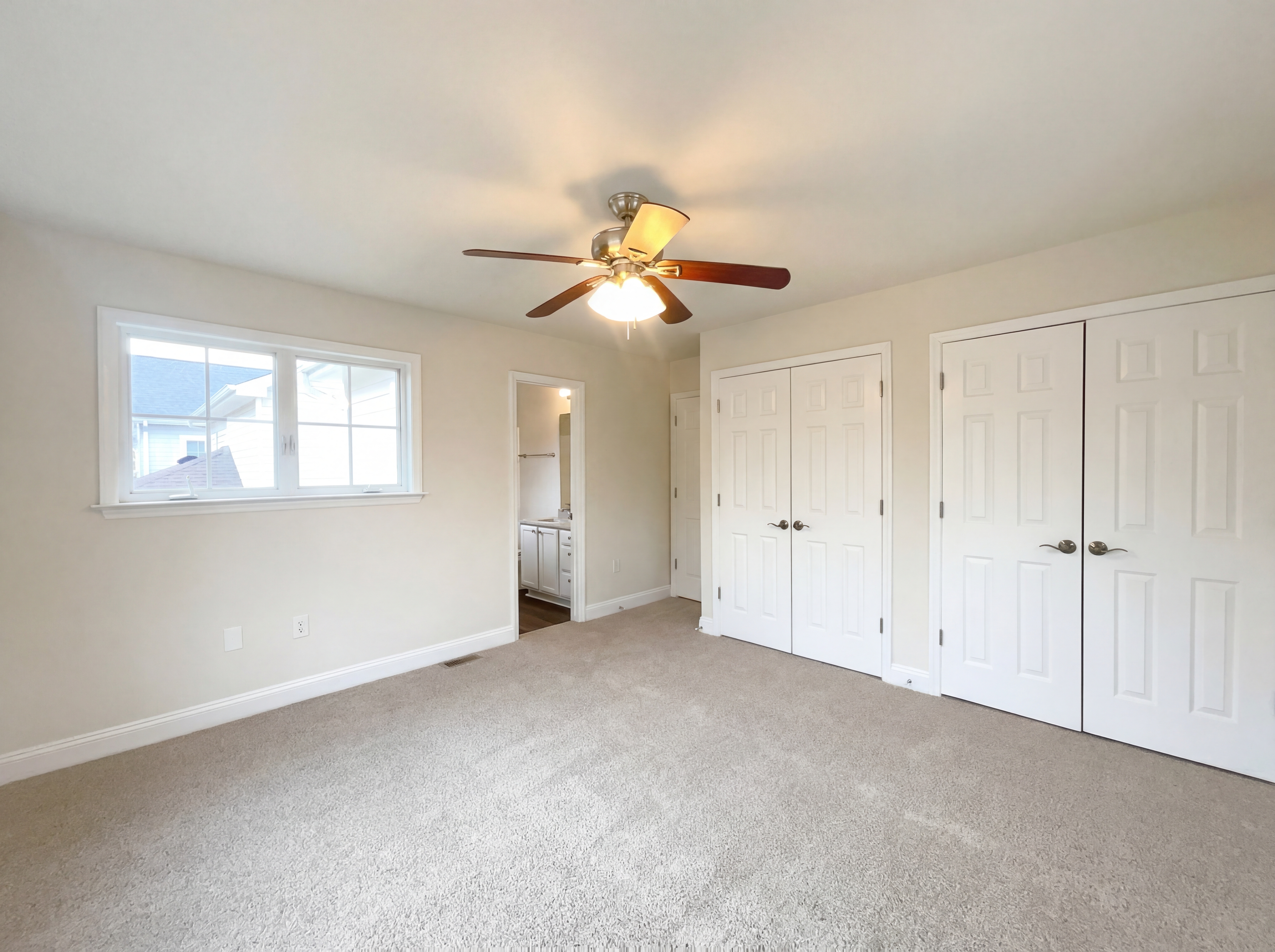 Photo 4 of 17 of 604 Eastway Ave, Durham, NC