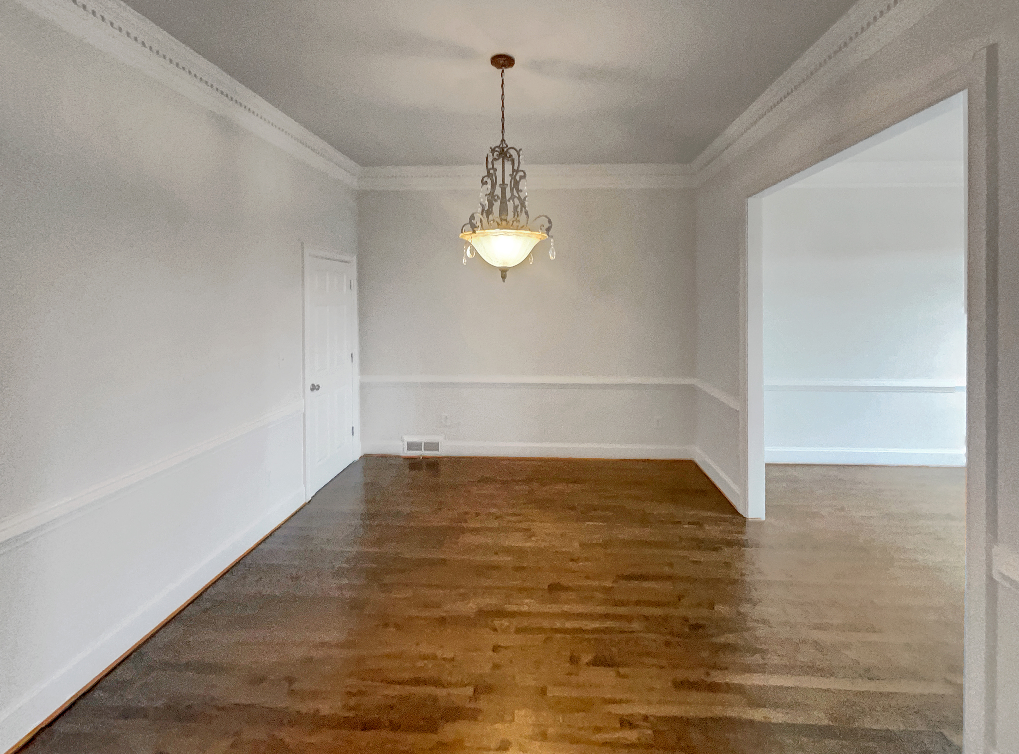 Photo 8 of 25 of 7880 Gable Dr, Douglasville, GA
