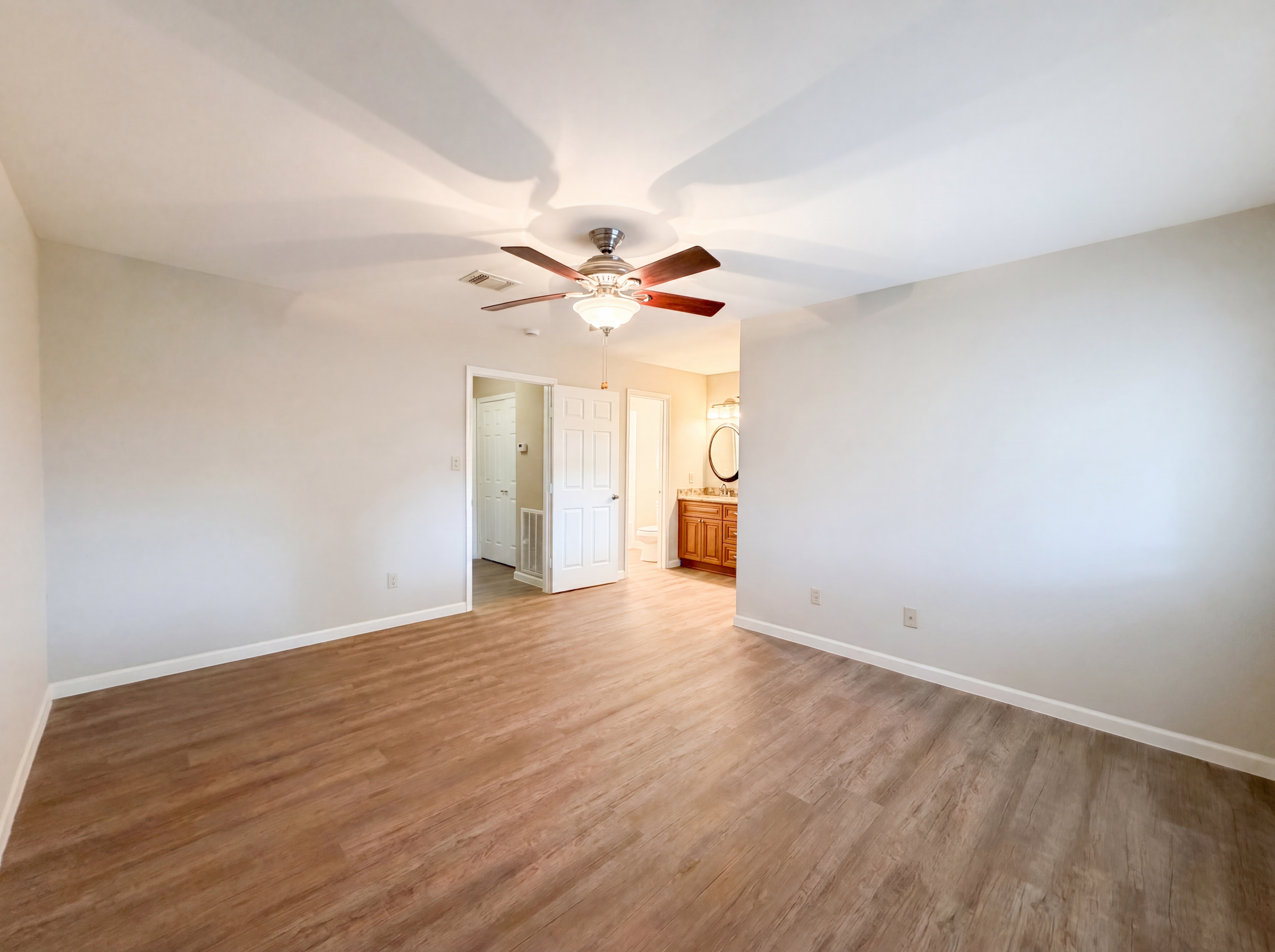 Photo 4 of 18 of 22031 Birch Valley Dr, Katy, TX
