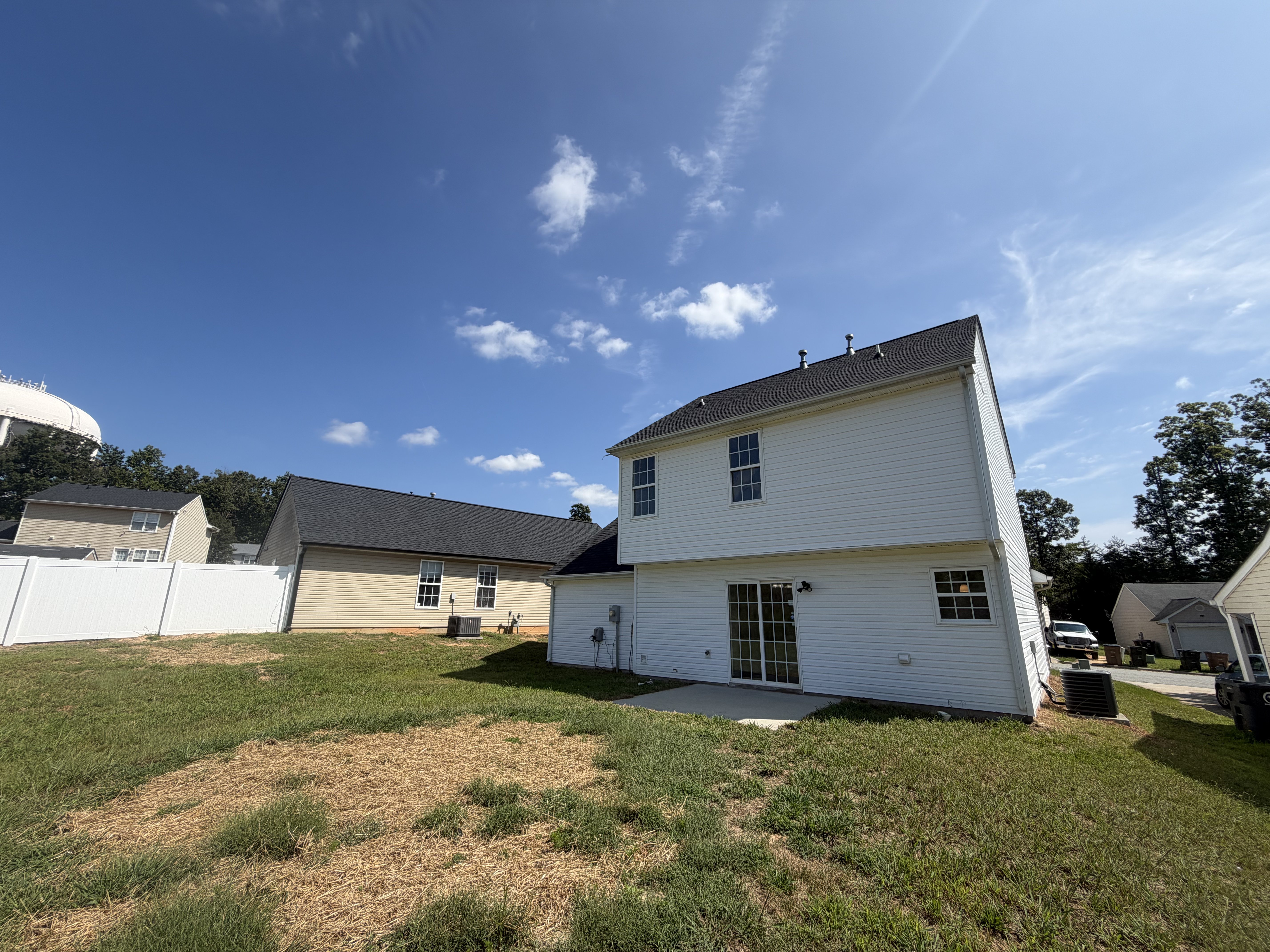 Photo 17 of 19 of 6008 White Chapel Way, Greensboro, NC