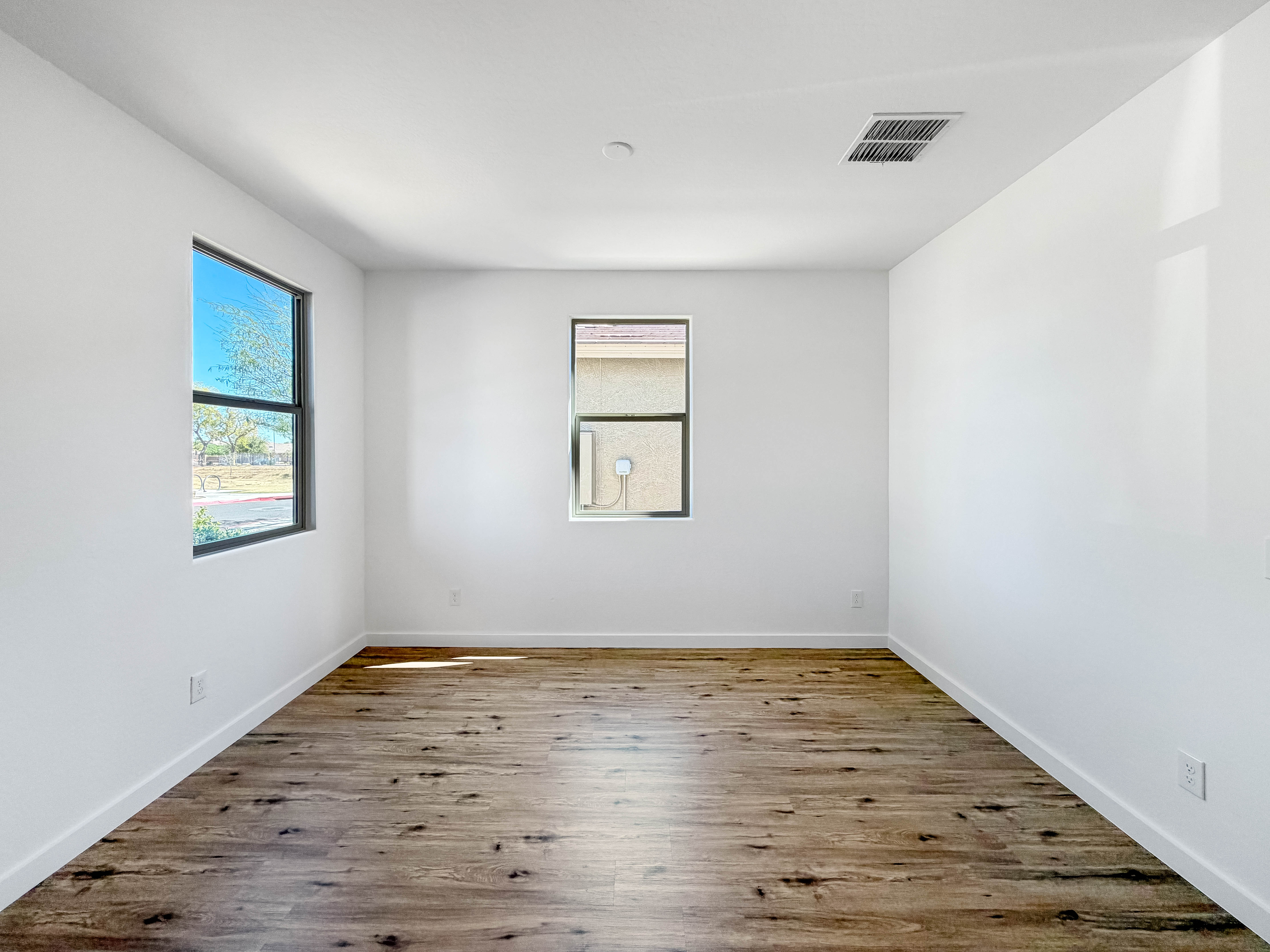 Photo 9 of 24 of 3215 W Pollack St, Phoenix, AZ