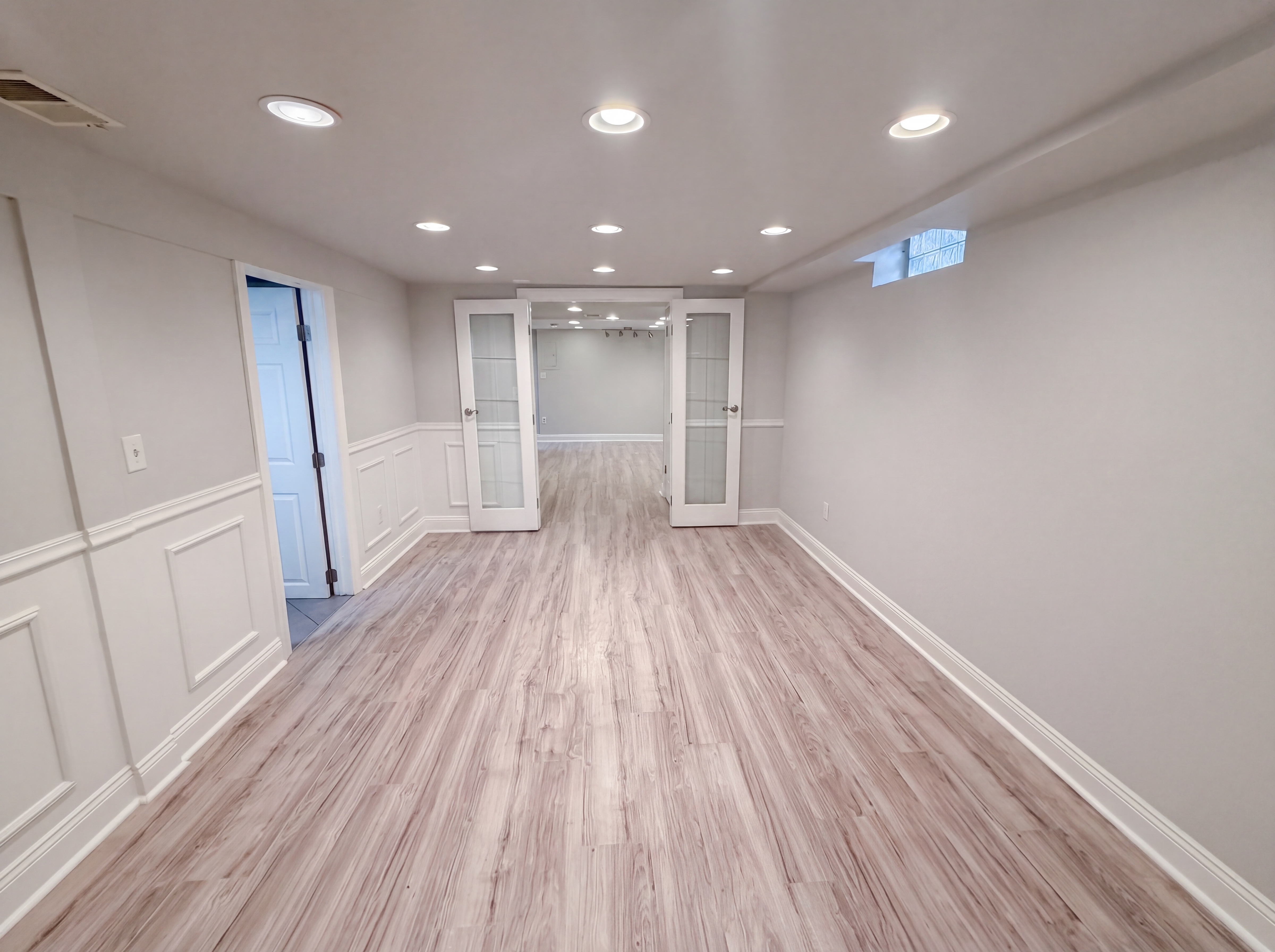 Photo 18 of 28 of 916 Longfellow Ave, Royal Oak, MI